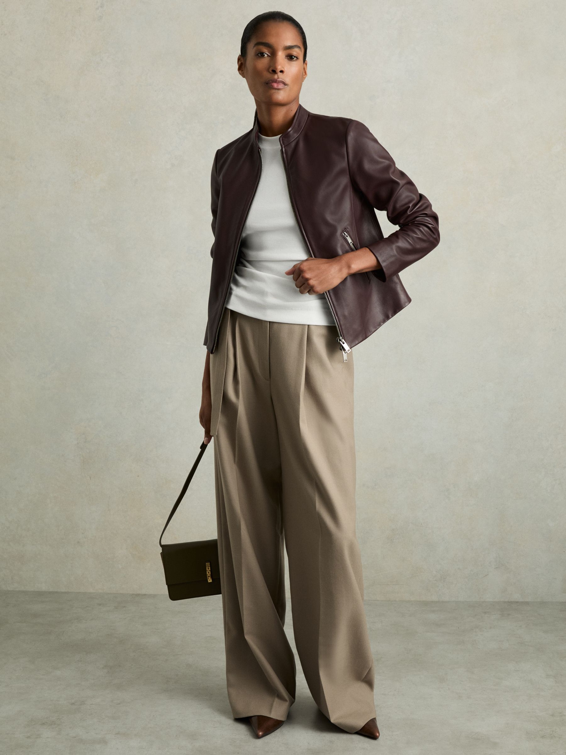 Ribbed Ruched Waist Vest in White