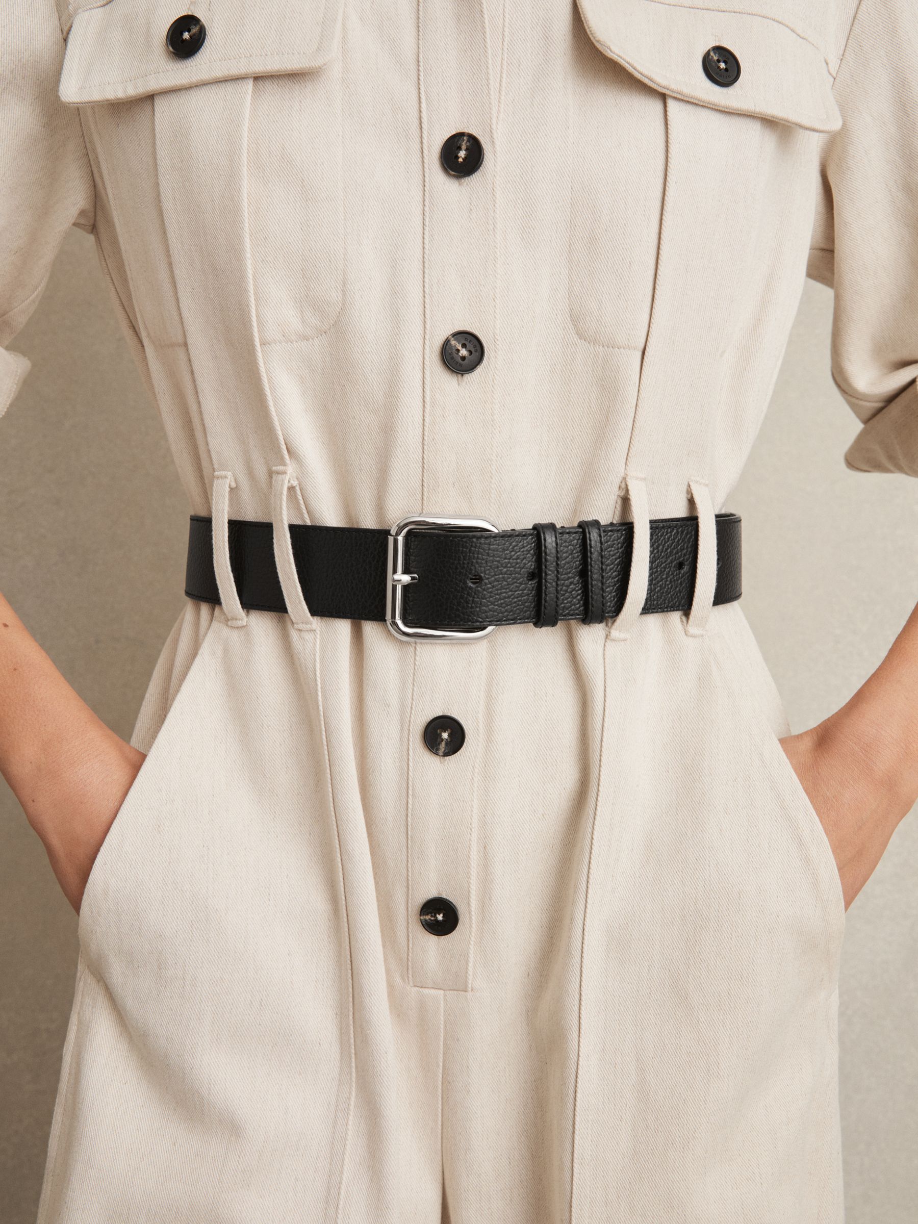 Leather Square Roller Buckle Belt in Black