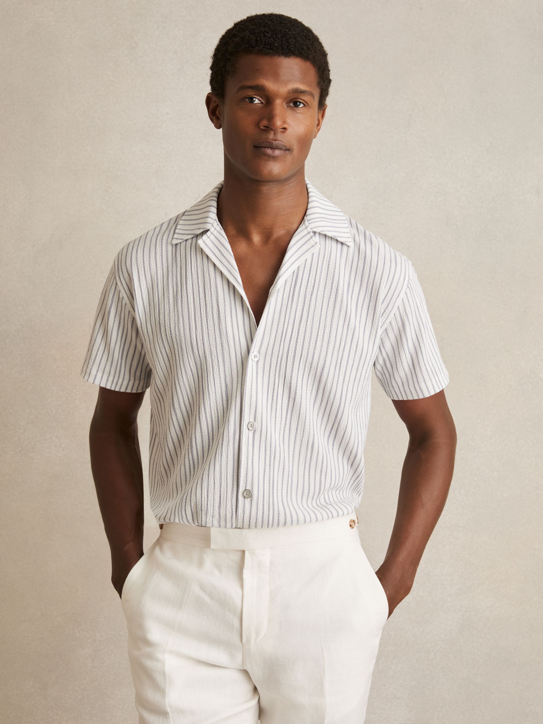 Textured Stripe Cuban Collar Shirt in White/Soft Blue