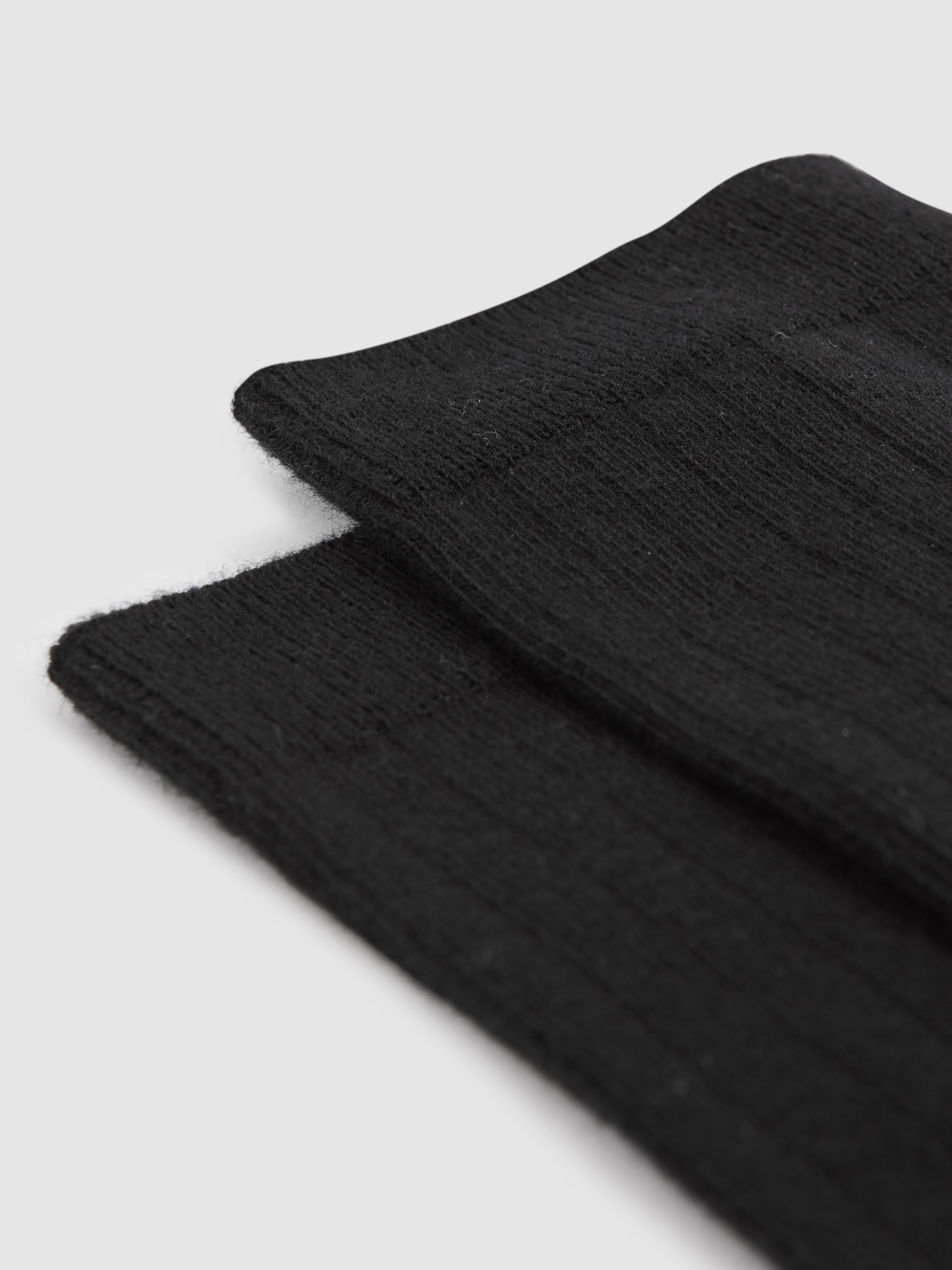 Cotton Blend Ribbed Loafer Socks in Black