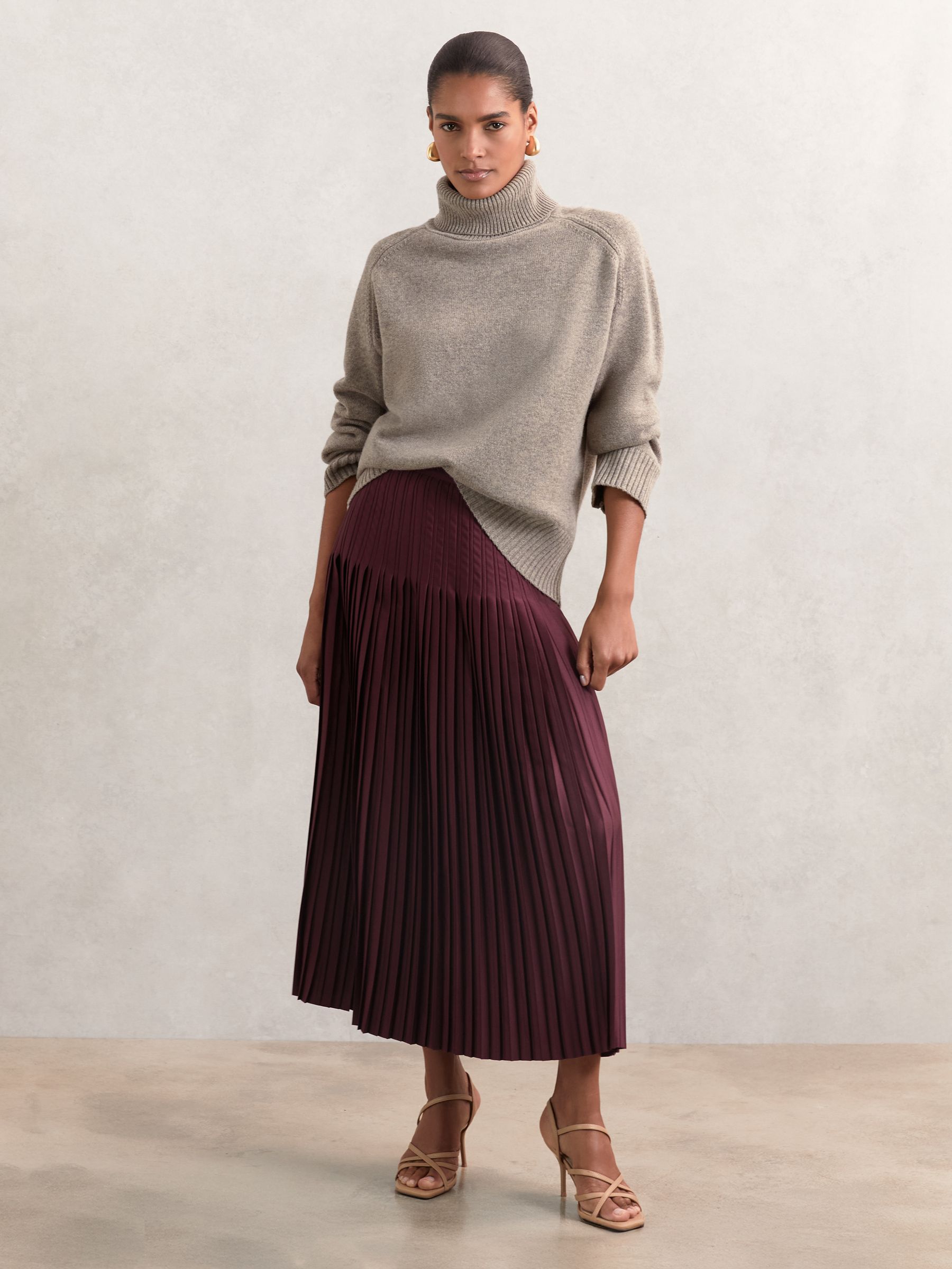 Pleated Midi Skirt in Burgundy