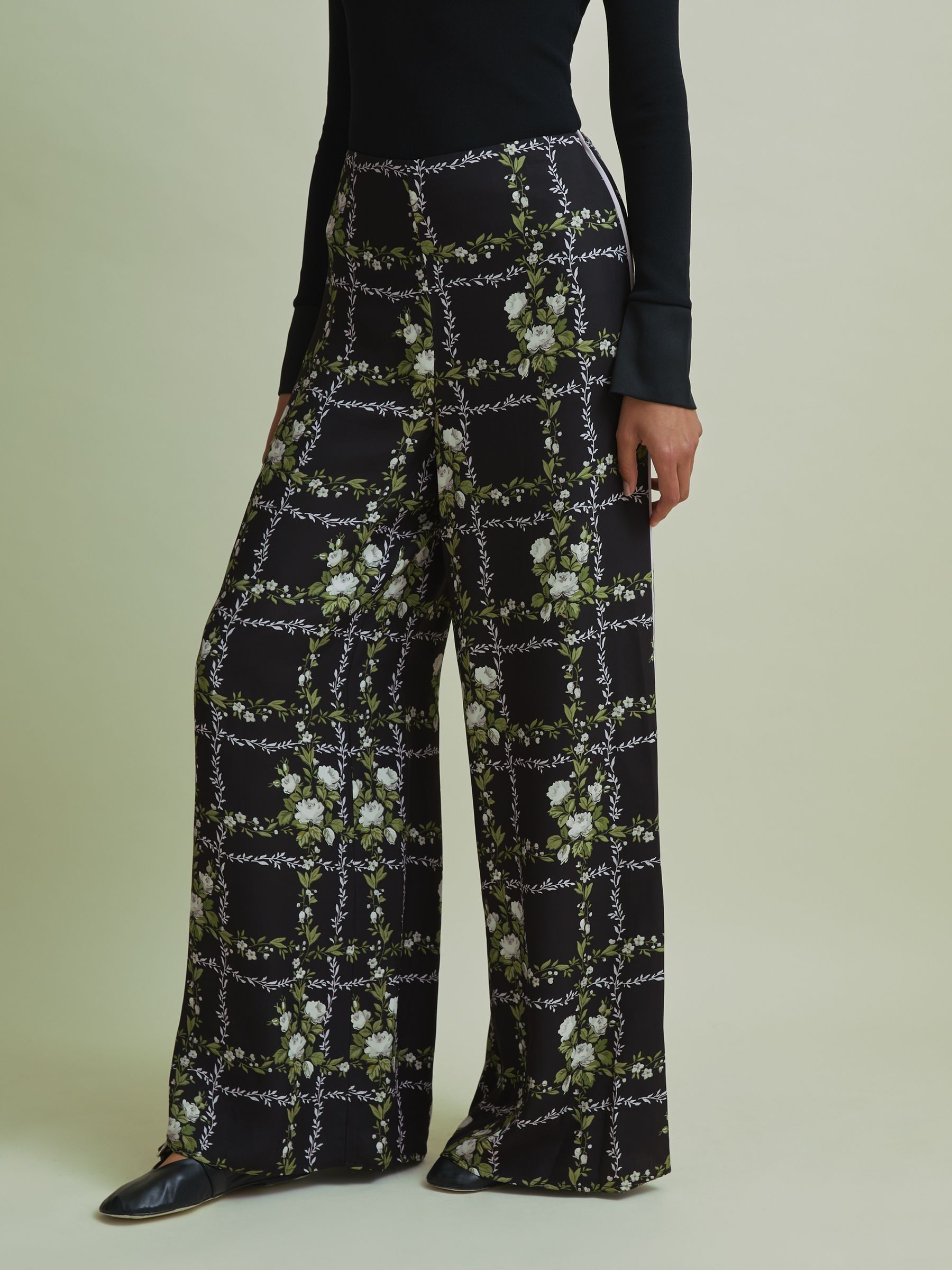 Florere High Rise Wide Leg Trousers in Black