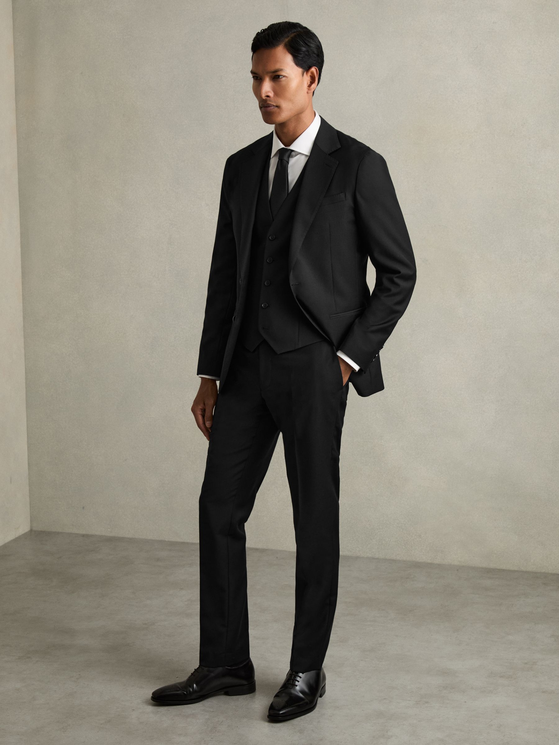 Slim-Fit Wool Suit Waistcoat in Black