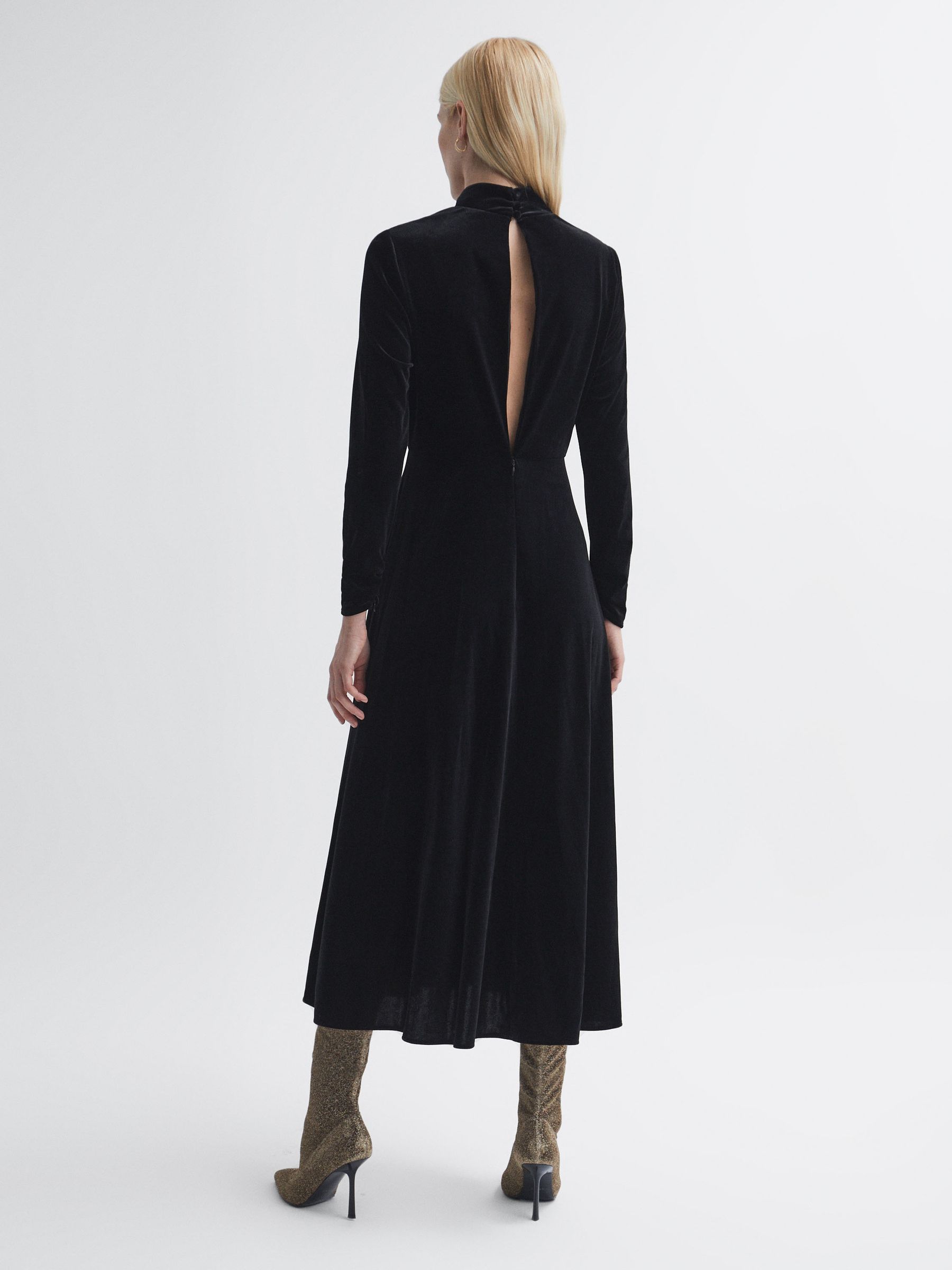 Florere Velvet Midi Dress in Black