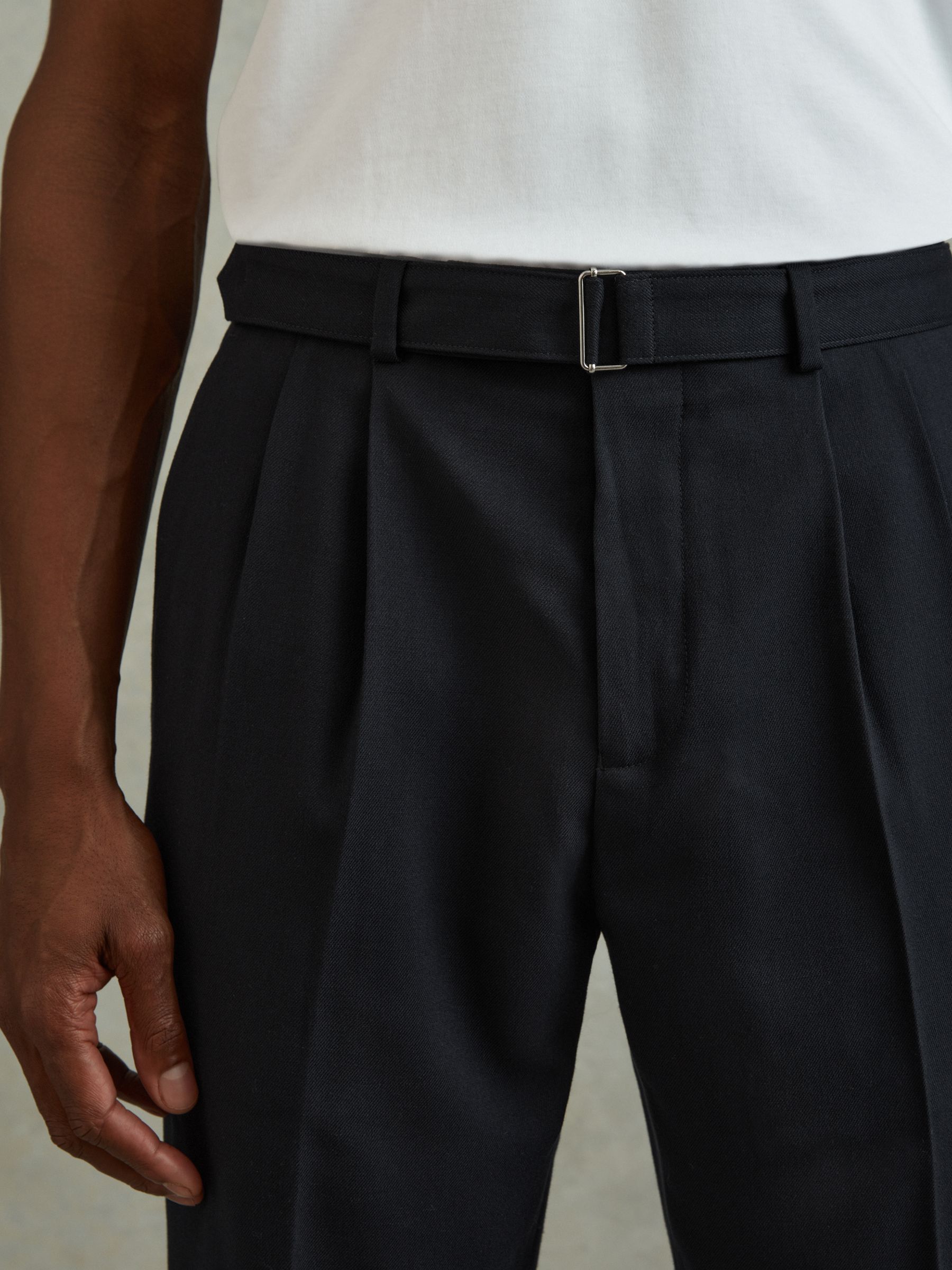 Belted Cropped Trousers in Navy