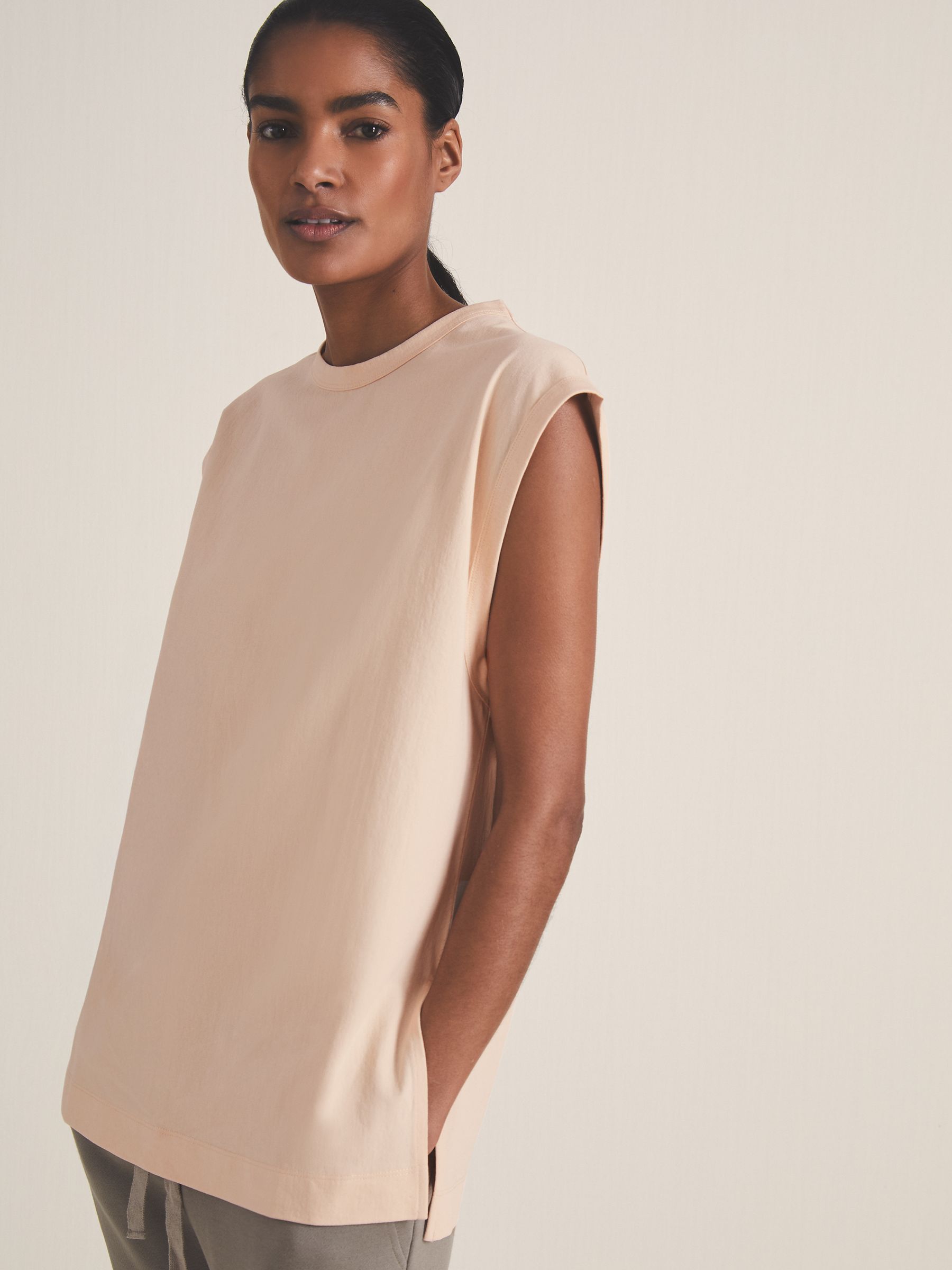 Reiss | Les 100 Ciels Oversize Vest in Peach
