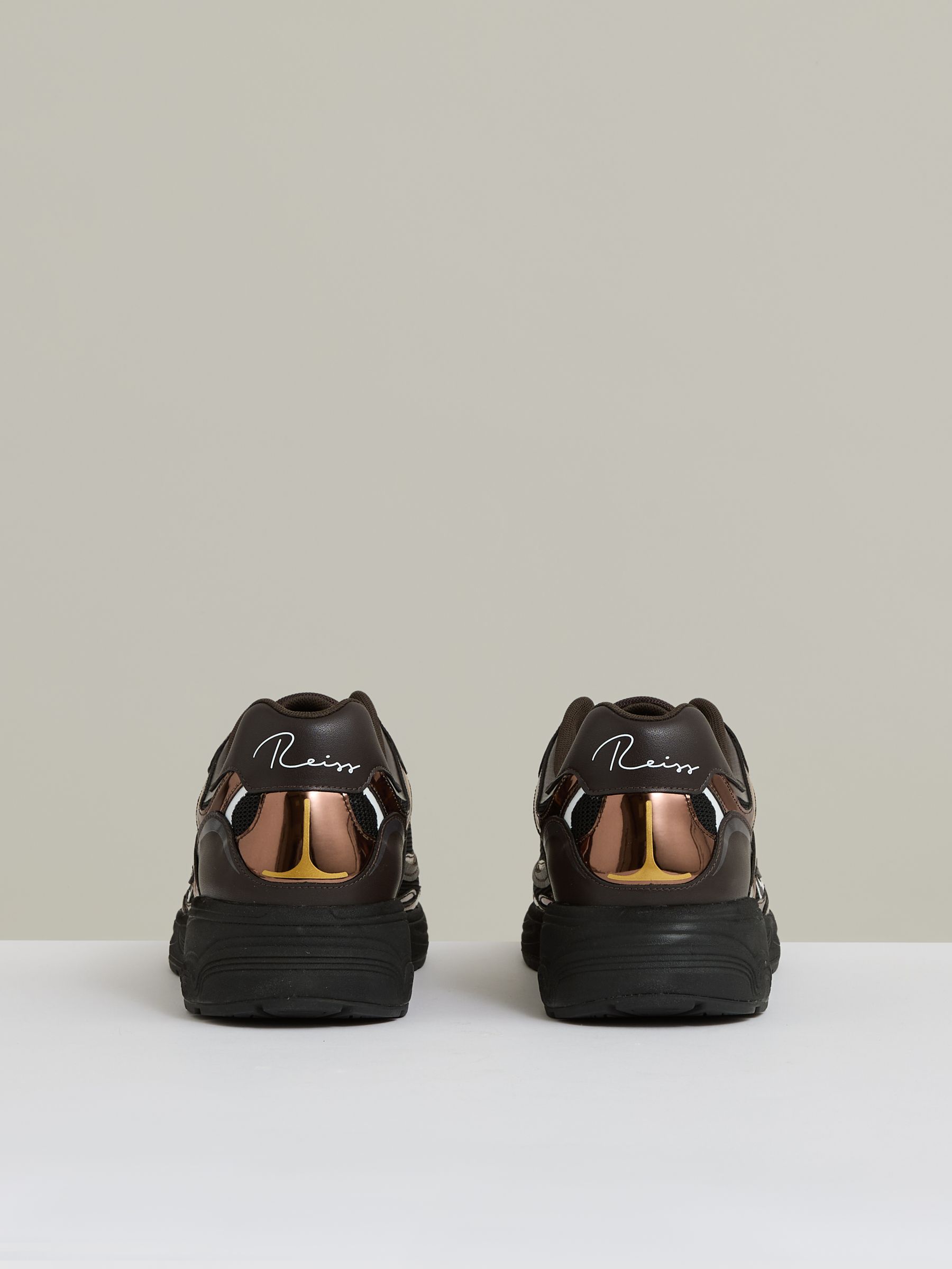 Overlay Logo Running Trainers in Electric Brown