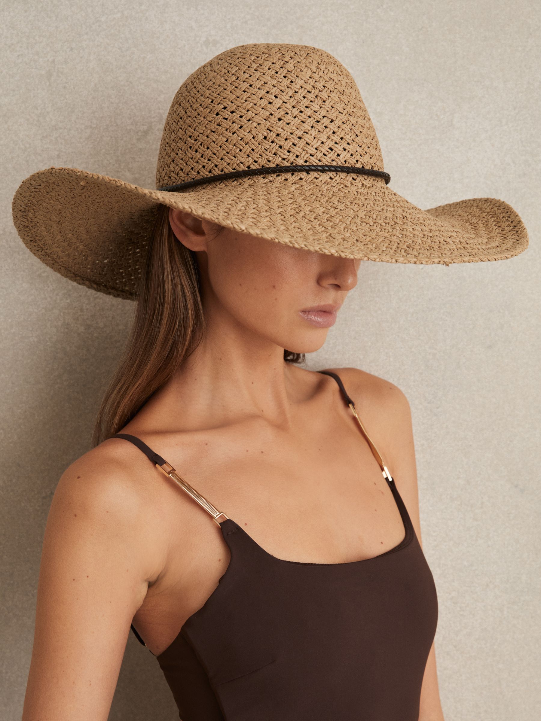 Woven Wide Brim Straw Hat in Natural