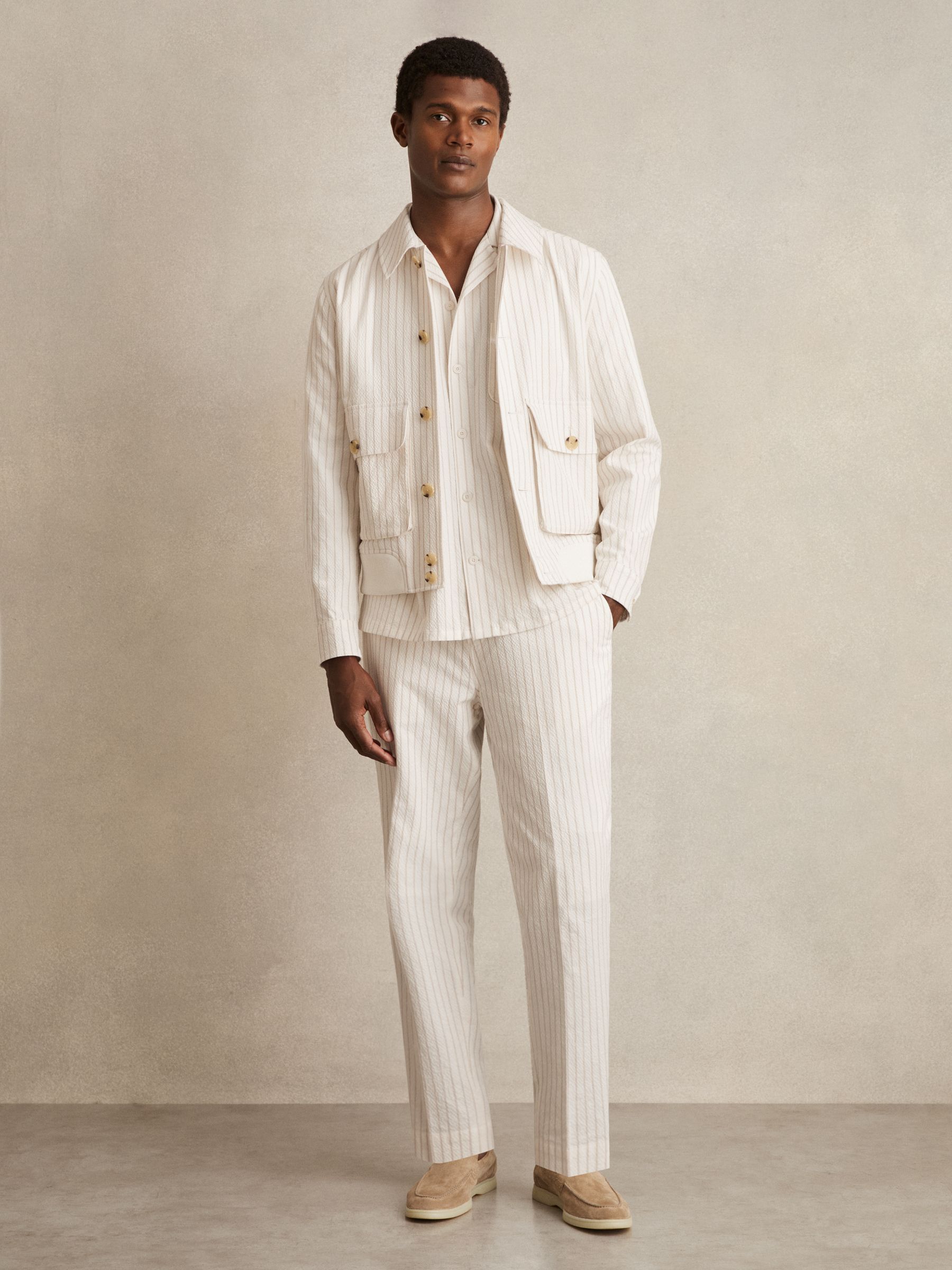 Cotton-Blend Seersucker Stripe Shirt in White/Taupe Brown