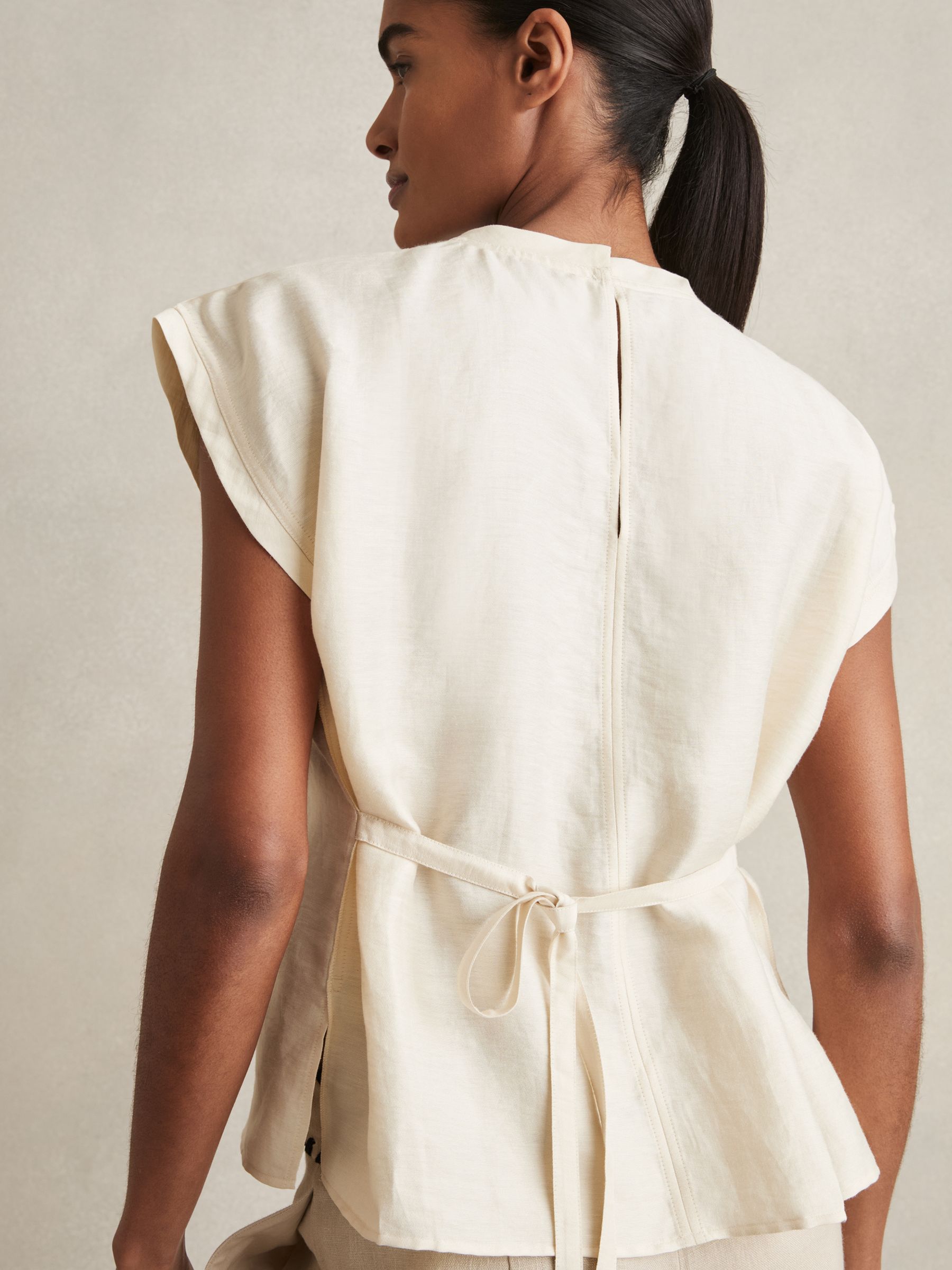 Linen-Blend Cap-Sleeve T-Shirt in Cream