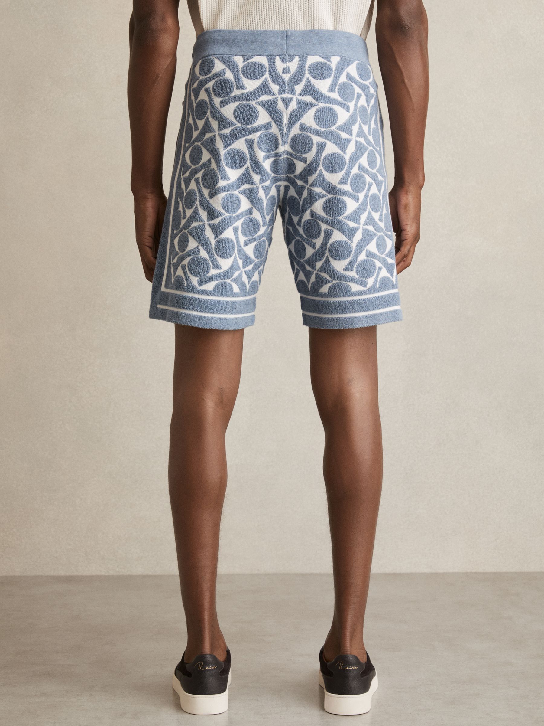 Abstract-Pattern Towelling Shorts in Soft Blue/White