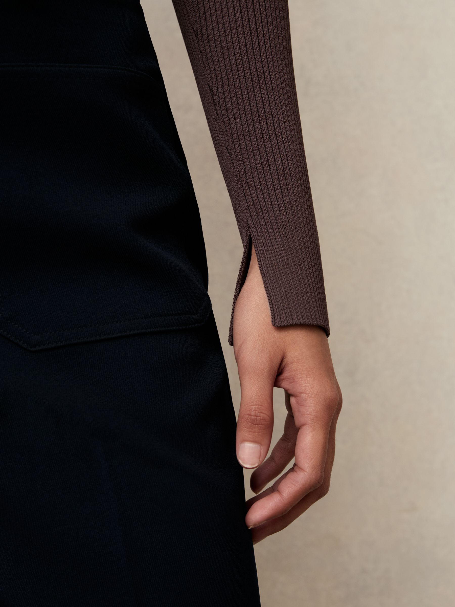 Craft-Stitch Rib-Knit Top in Mocha Brown