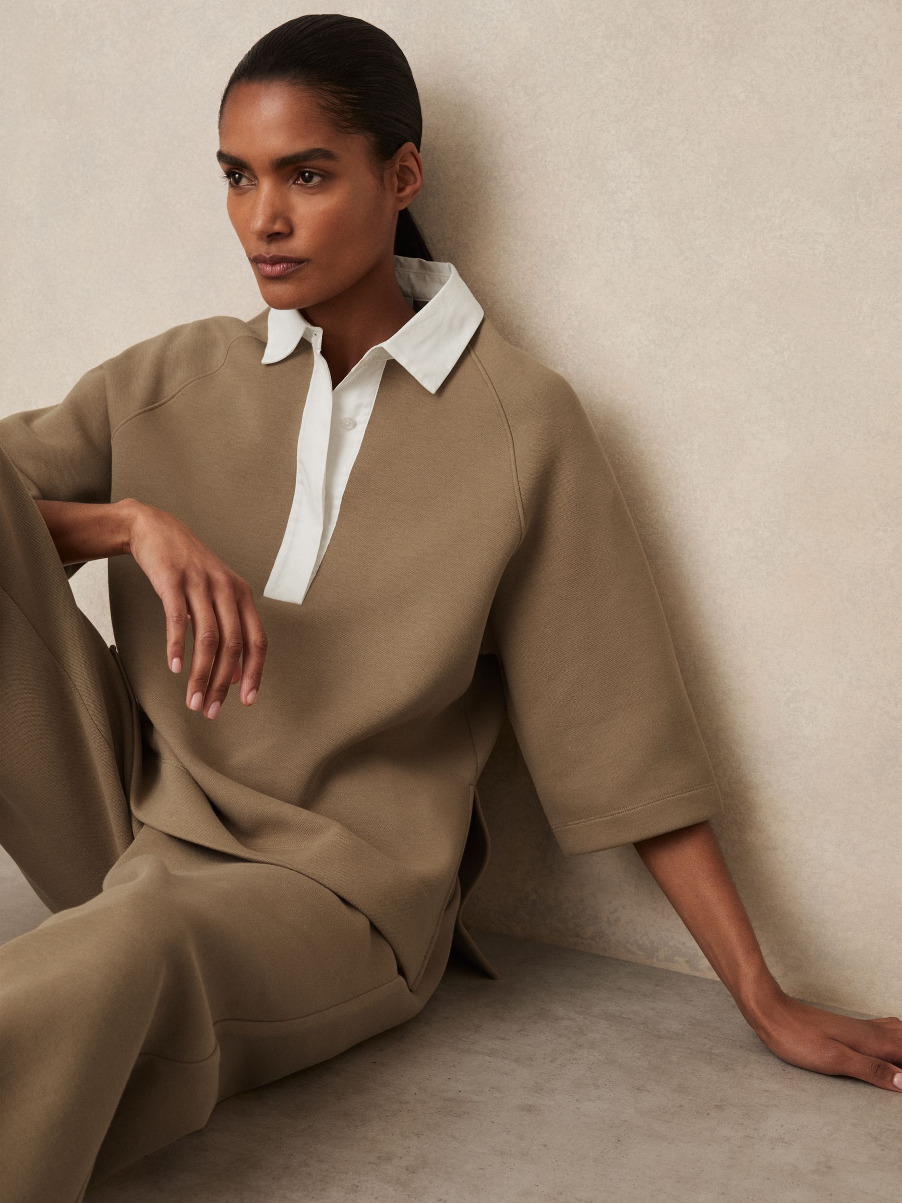 Cotton-Blend Interlock Collar Sweatshirt in Camel