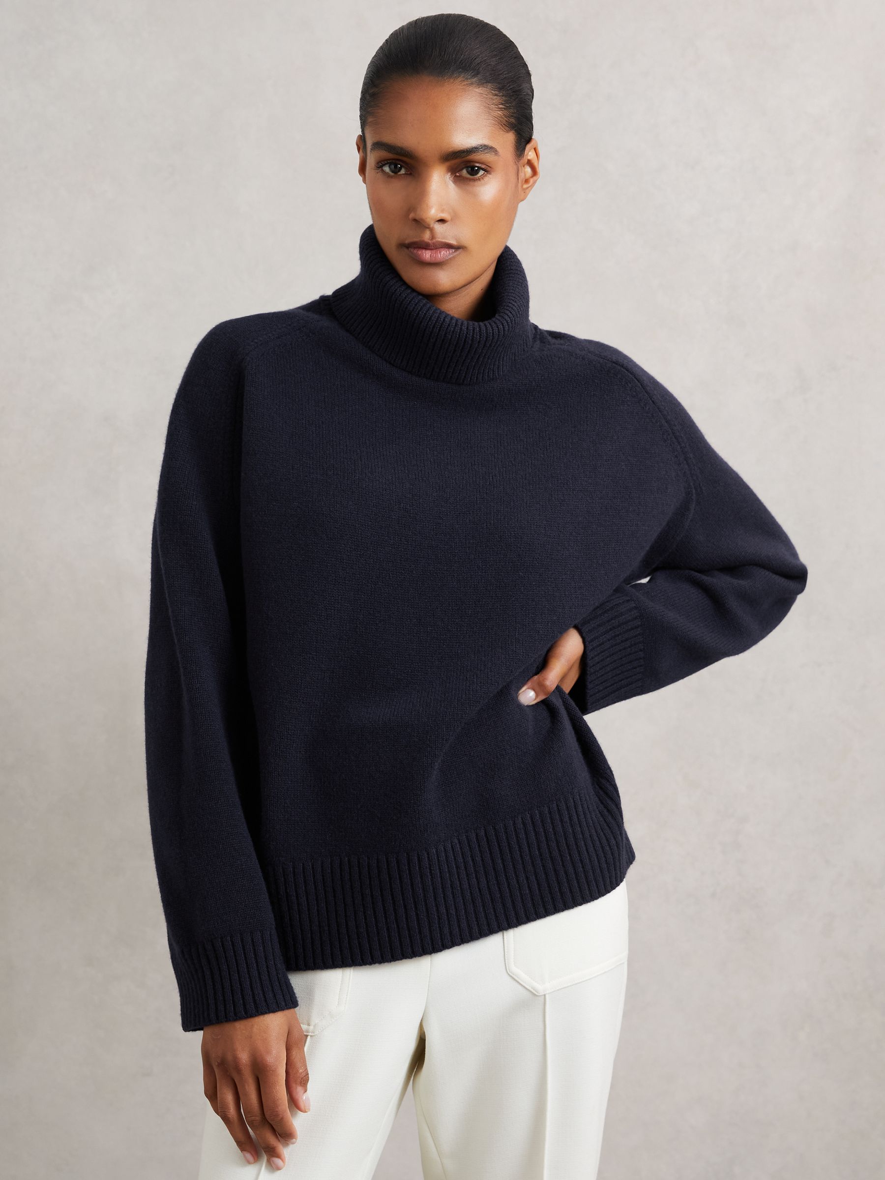 Wool-Cashmere Roll-Neck Jumper in Navy