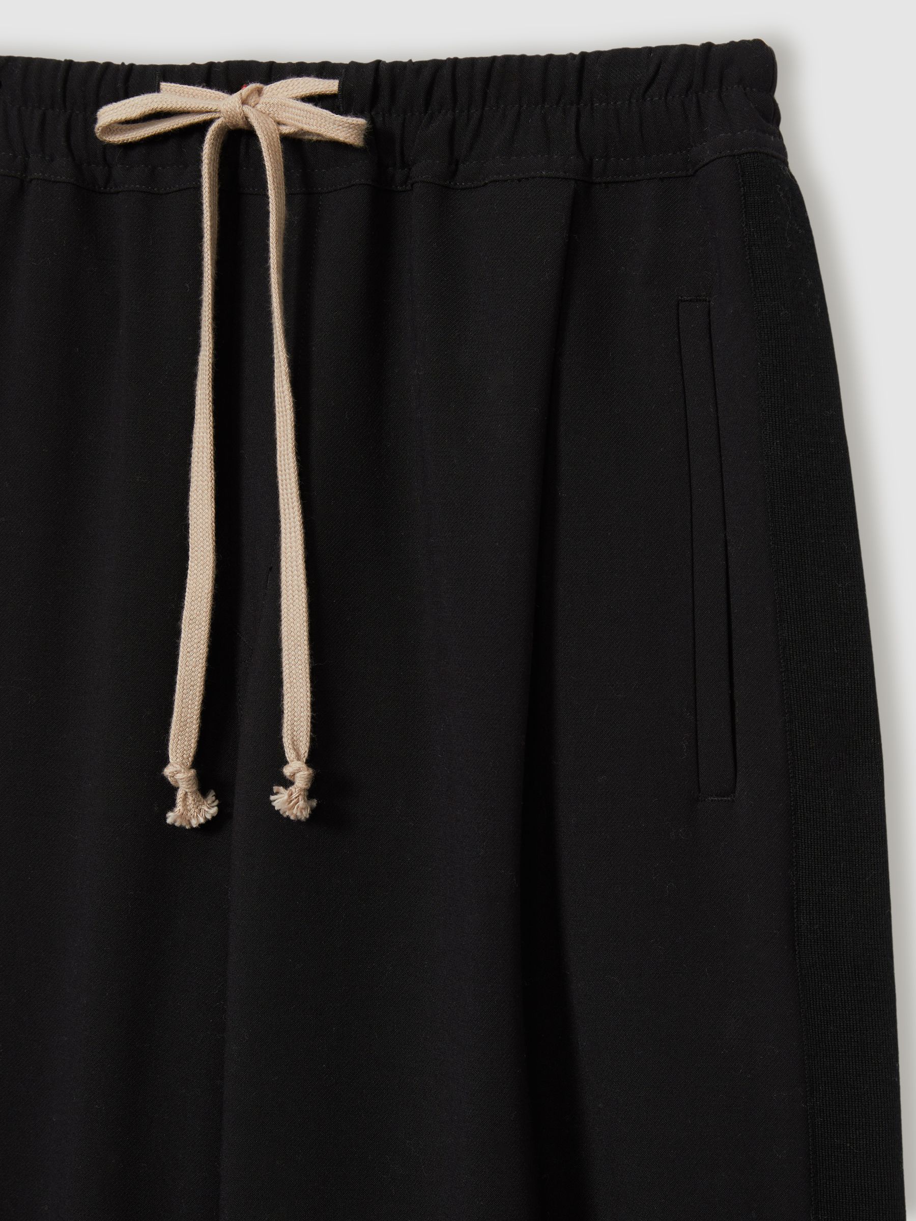 Reiss | Les 100 Ciels Twill Trousers with Wool in Black