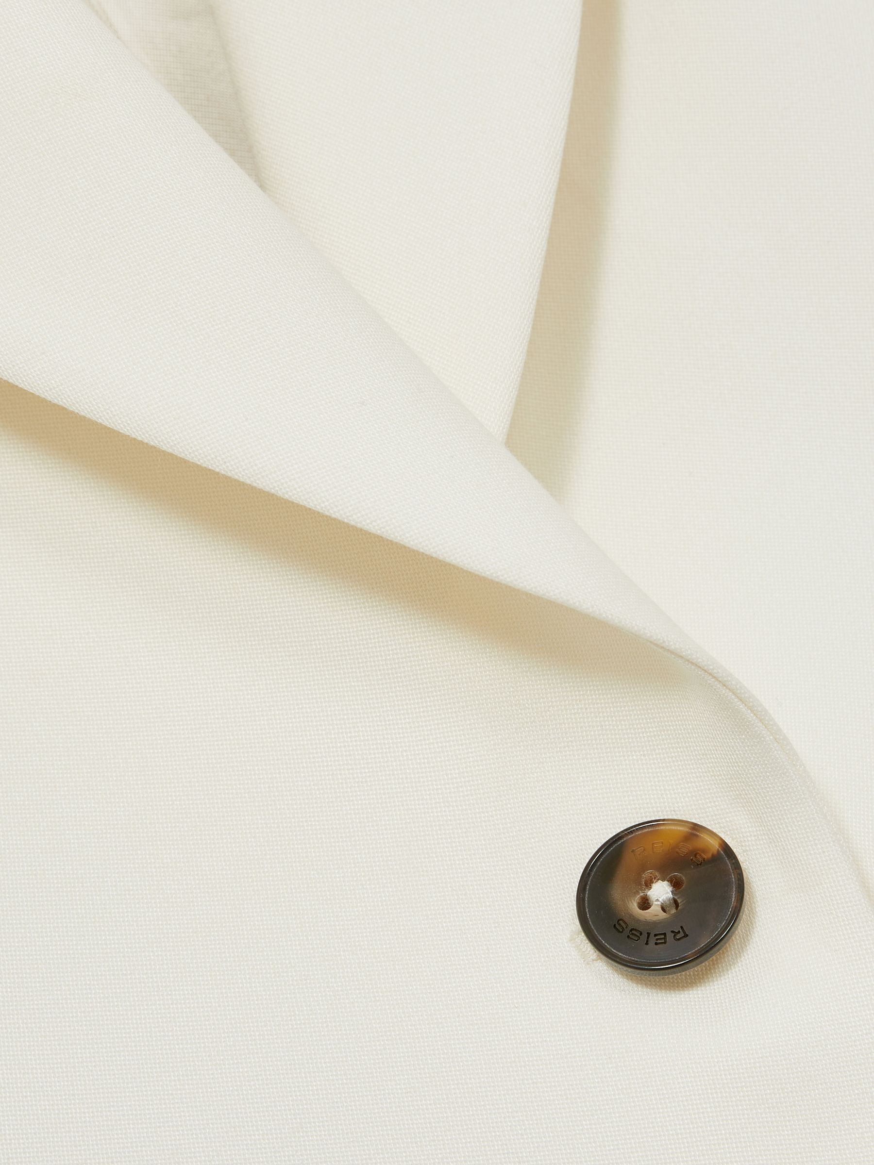 Single-Breasted Peak-Lapel Tailored Blazer in Cream