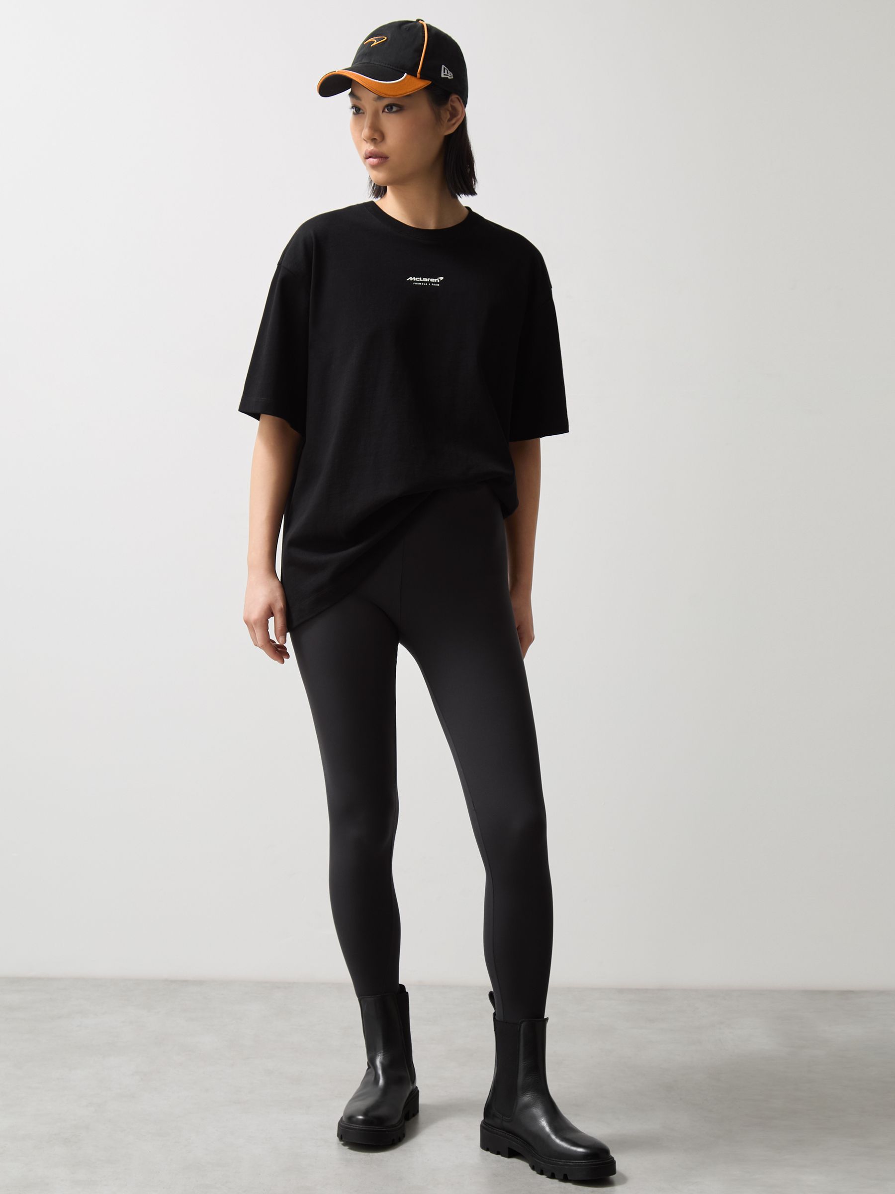 McLaren F1 Team Melbourne GP T-Shirt in Black