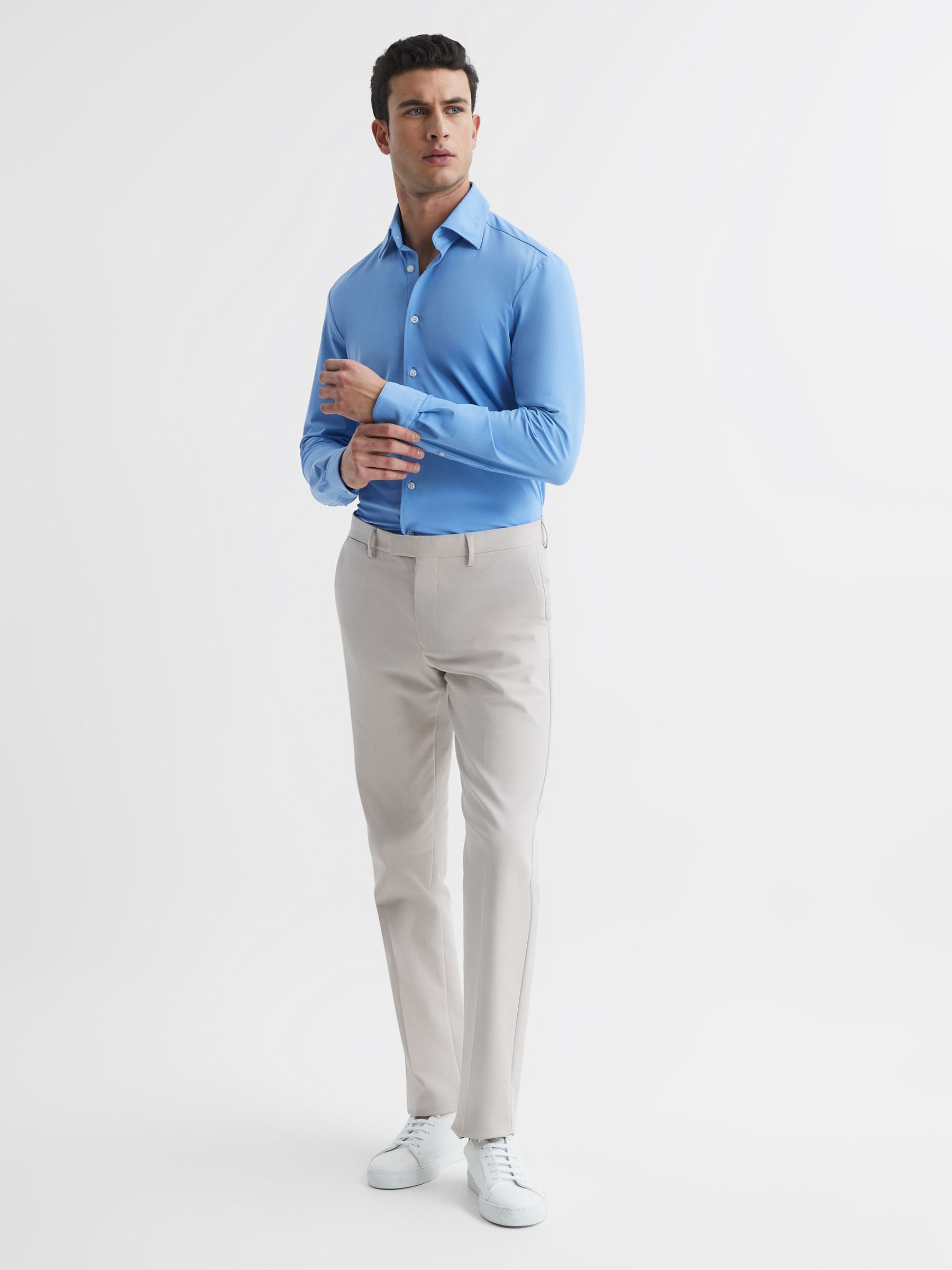 Regular Fit Travel Shirt in Soft Blue