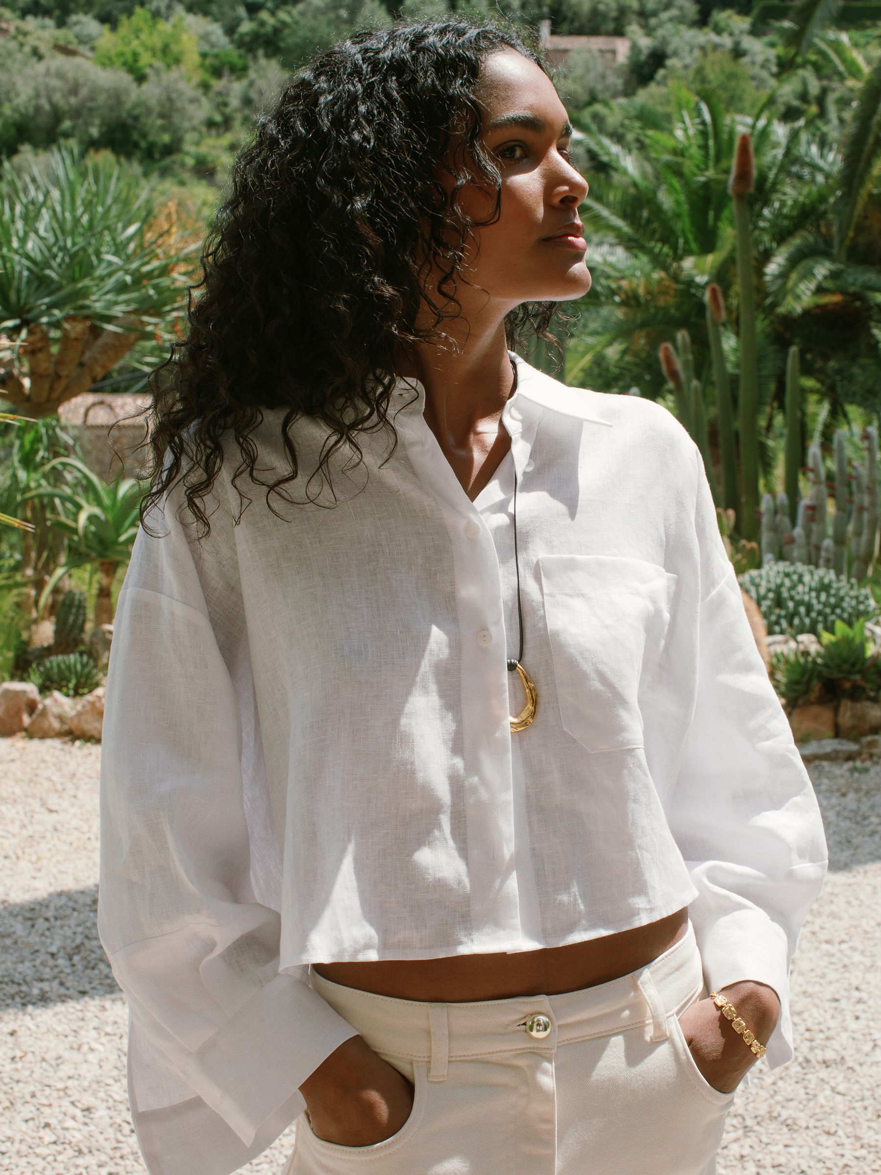 Oversize Linen Cropped Shirt in White