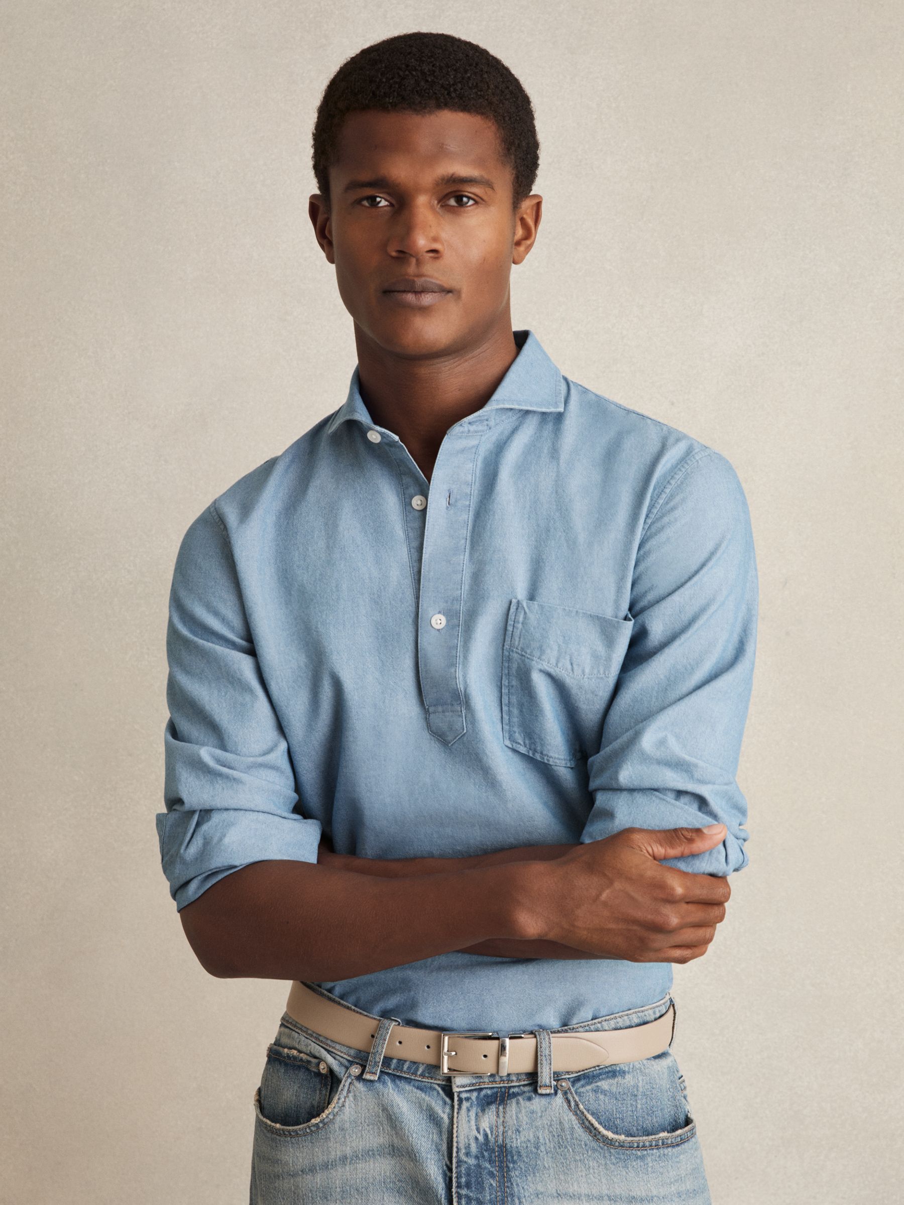 Cotton Cutaway-Collar Denim Shirt in Light Wash Indigo