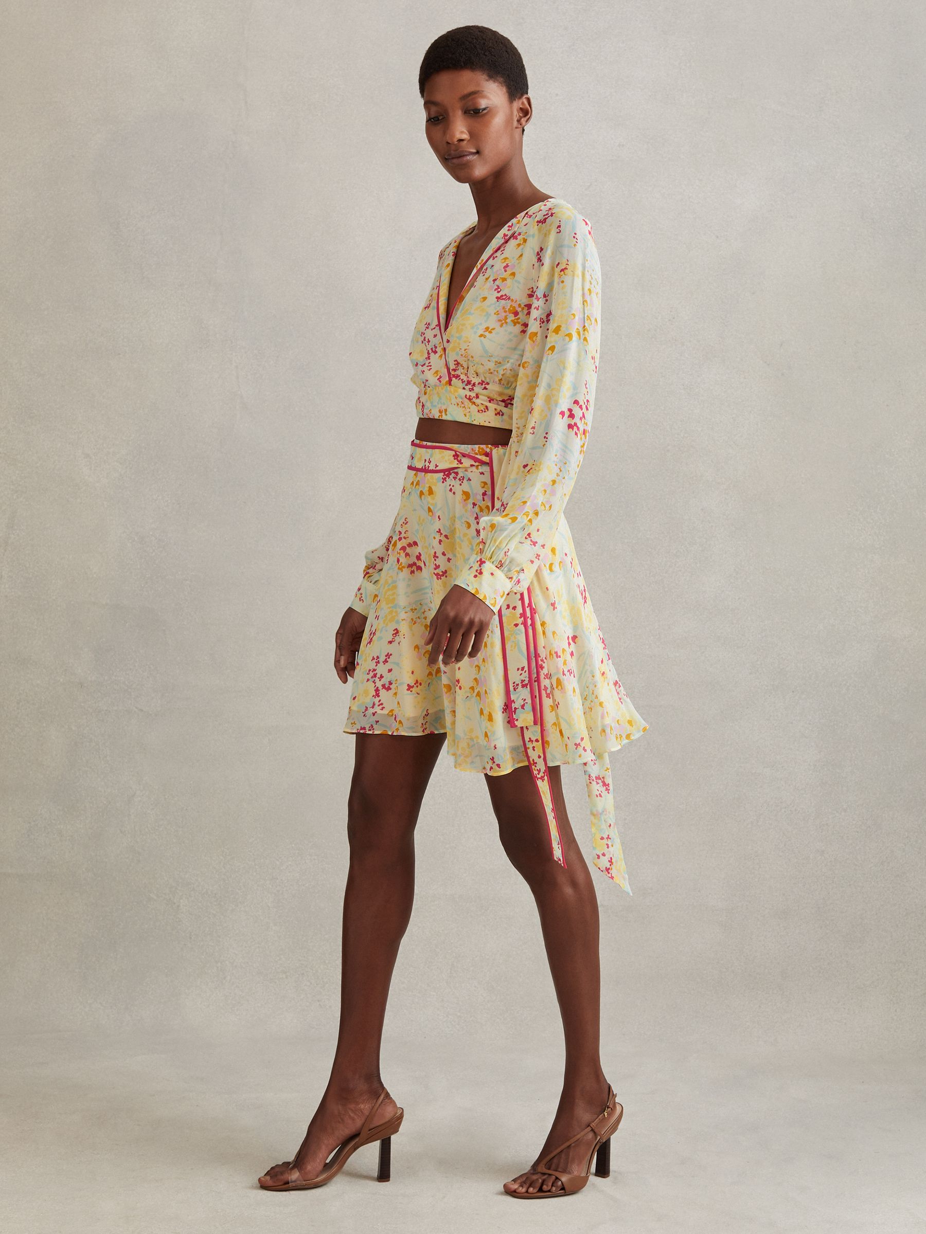 Floral Print Tie Waist Mini Skirt in Pink/Yellow