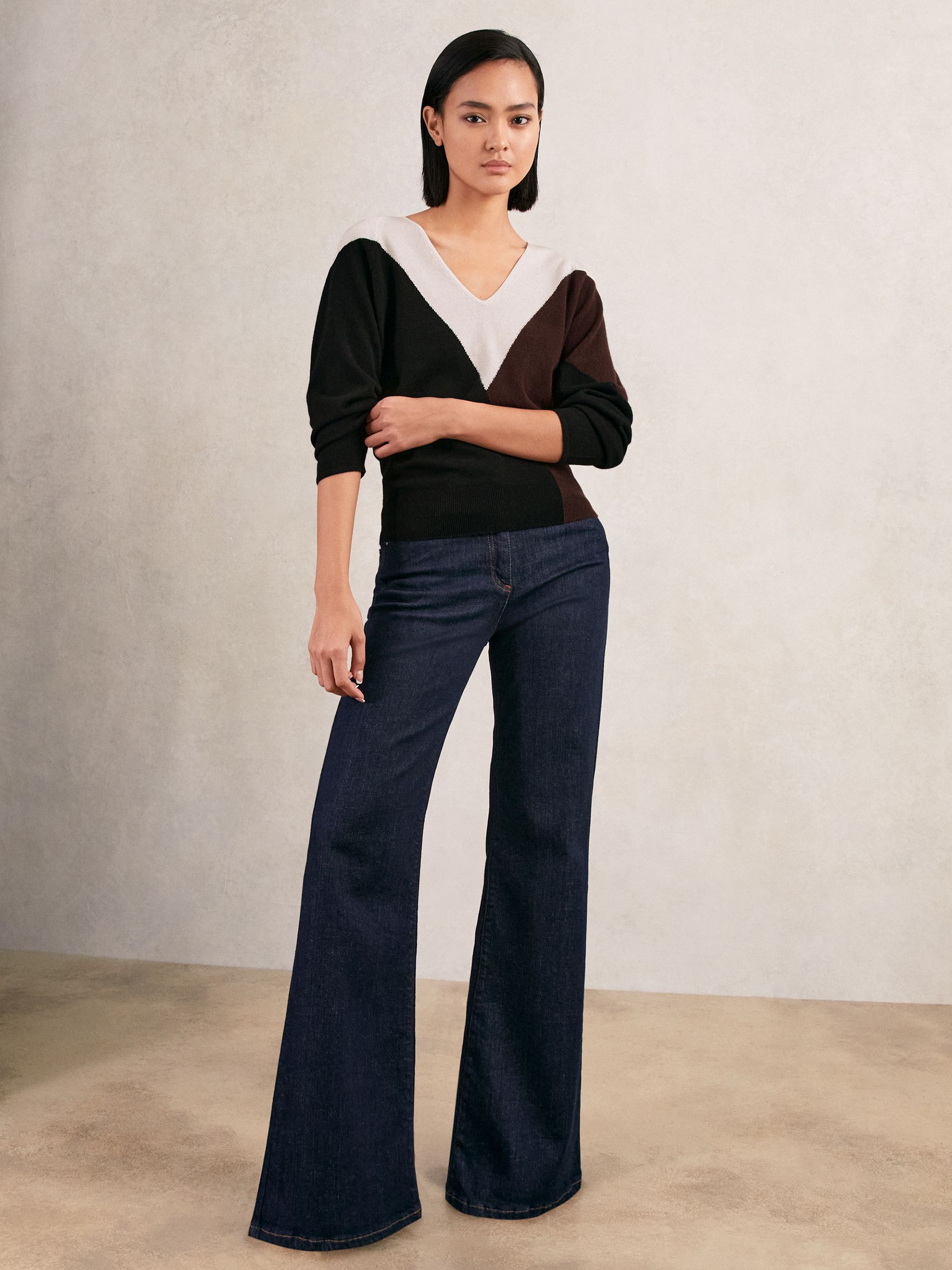 Wool-Blend Colourblock Knit Jumper with Cashmere in Black/Burgundy/Cream