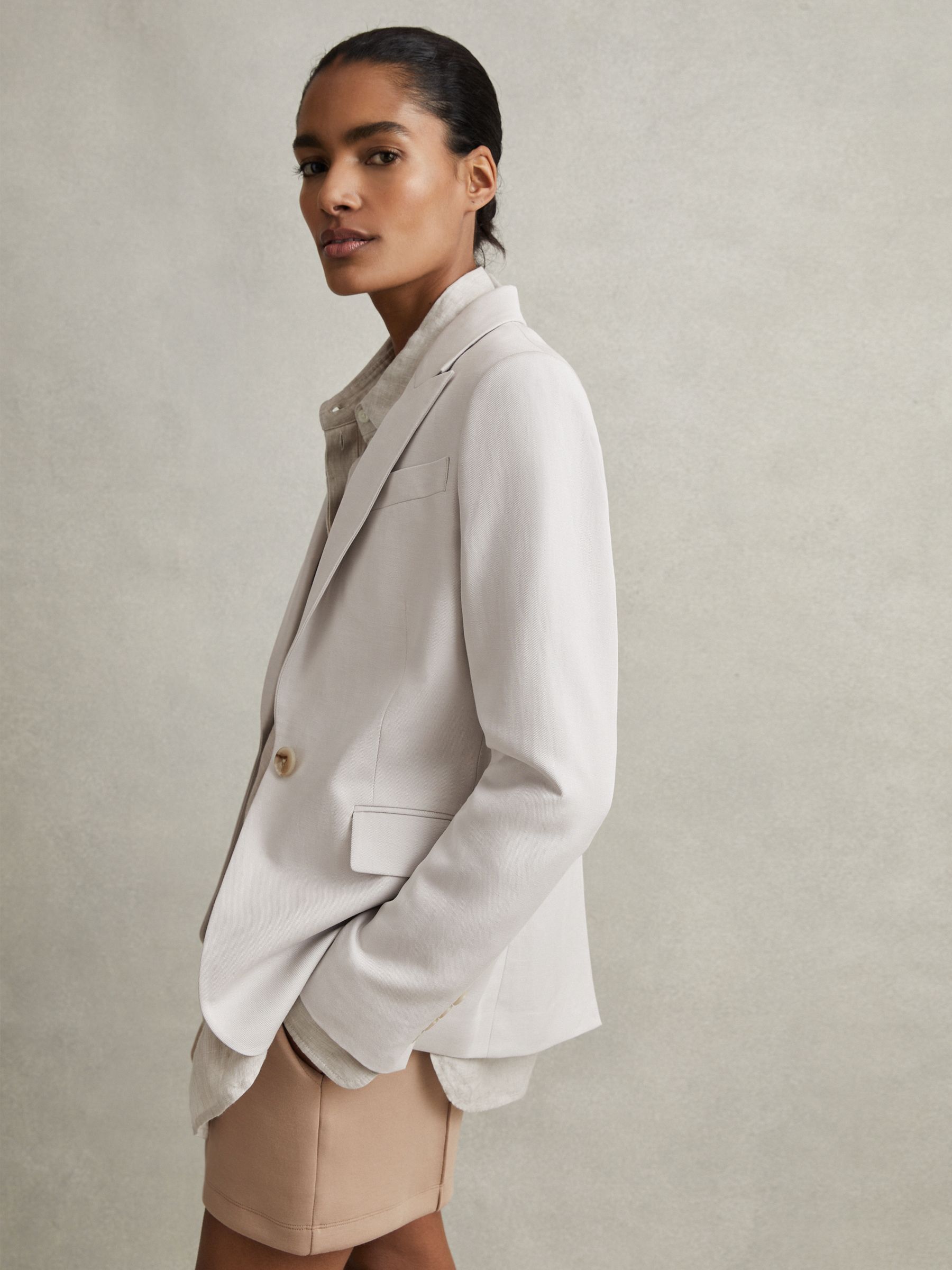 Single Breasted Suit Blazer with TENCEL? Fibers in Light Grey