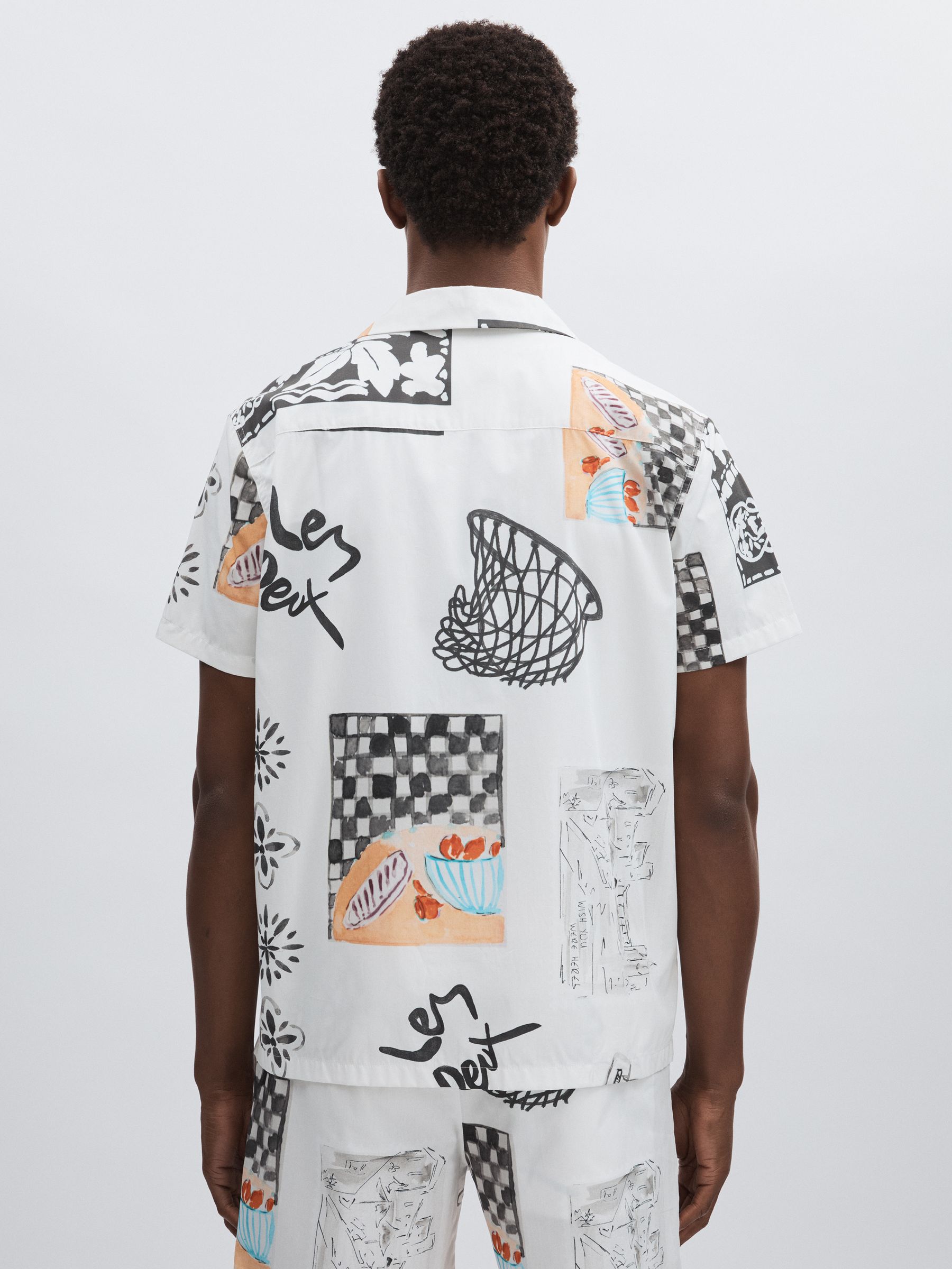 Les Deux Cotton Graphic-Print Shirt in Ivory Print