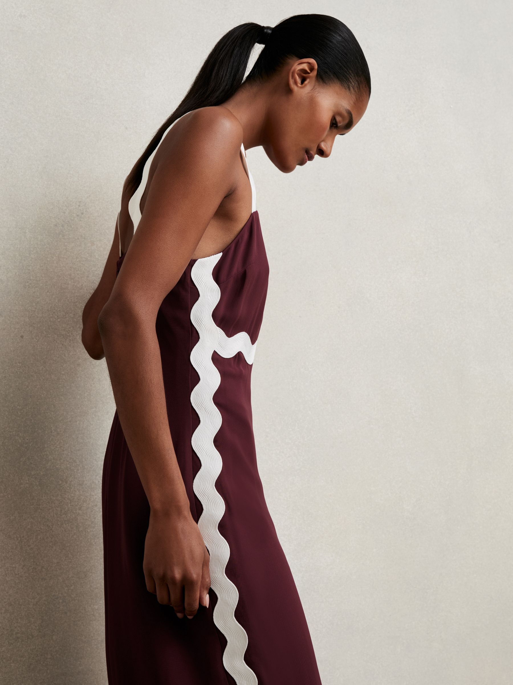 Wave-Trim Crepe Midi Dress in Burgundy