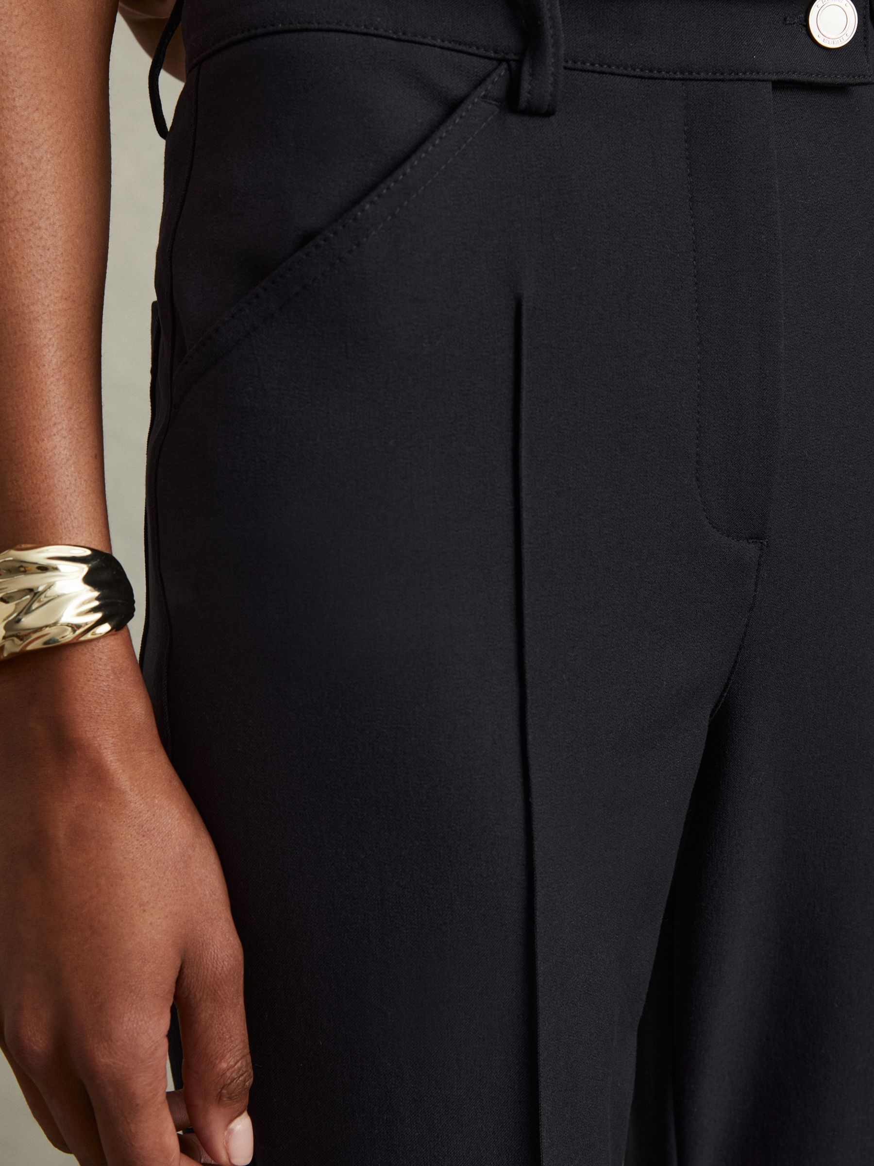 High Rise Flared Trousers in Navy