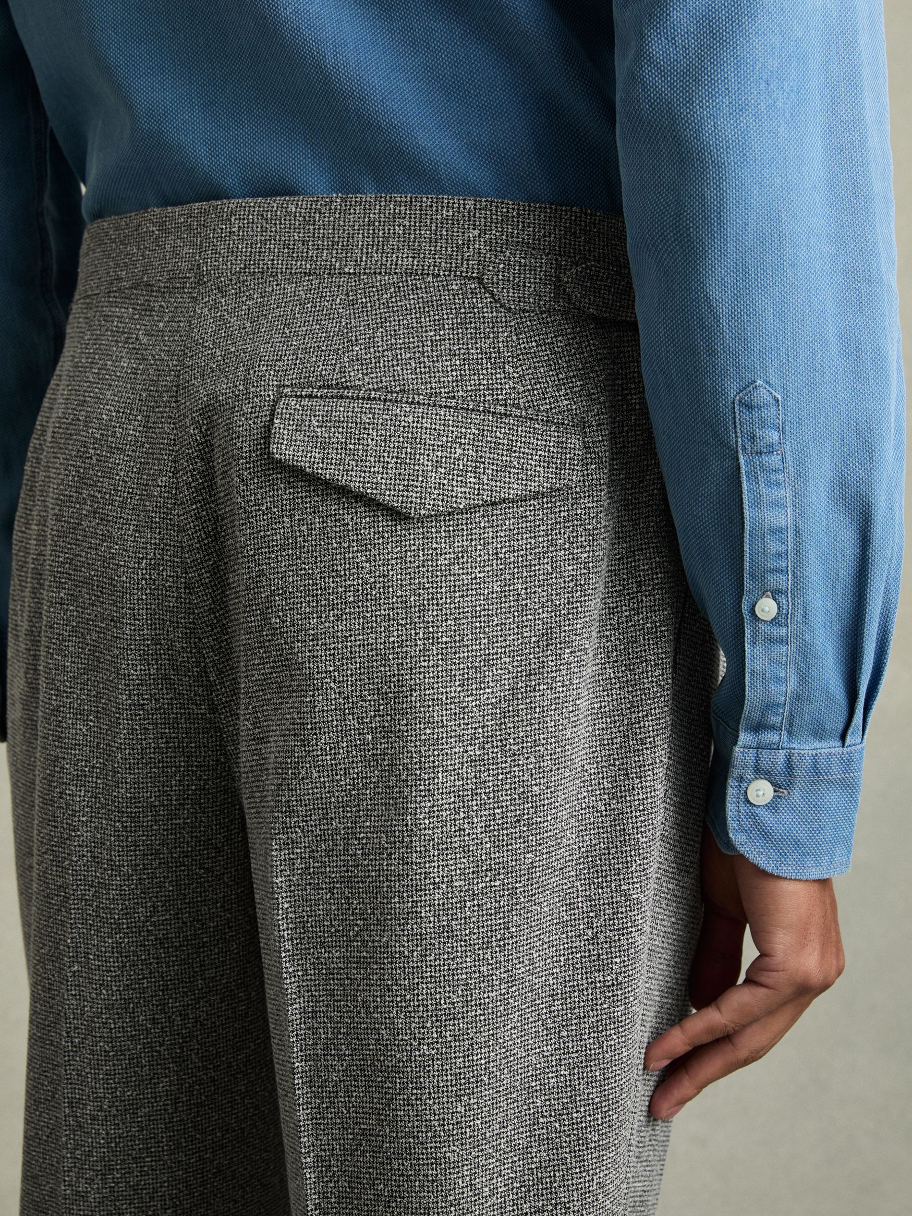 Puppytooth-Check Tailored Trousers in Soft Grey