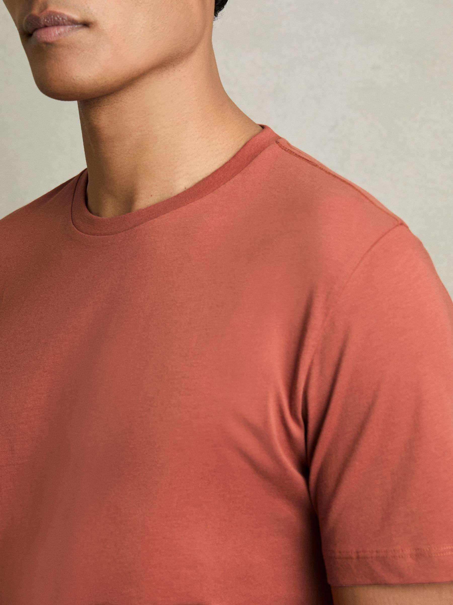 Crew Neck T-Shirt in Washed Rose Pink