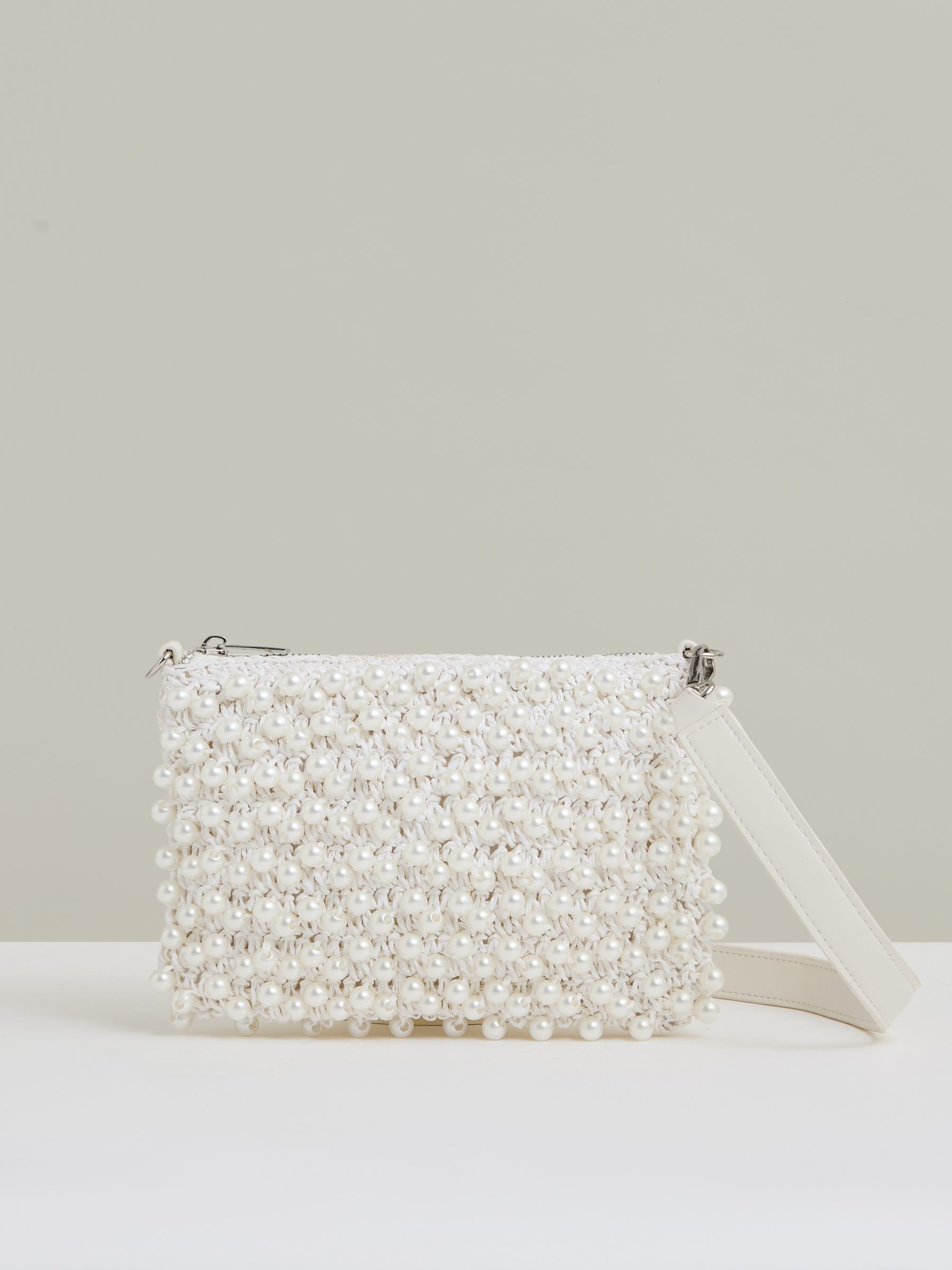 Faux-Pearl Raffia Shoulder Bag in White