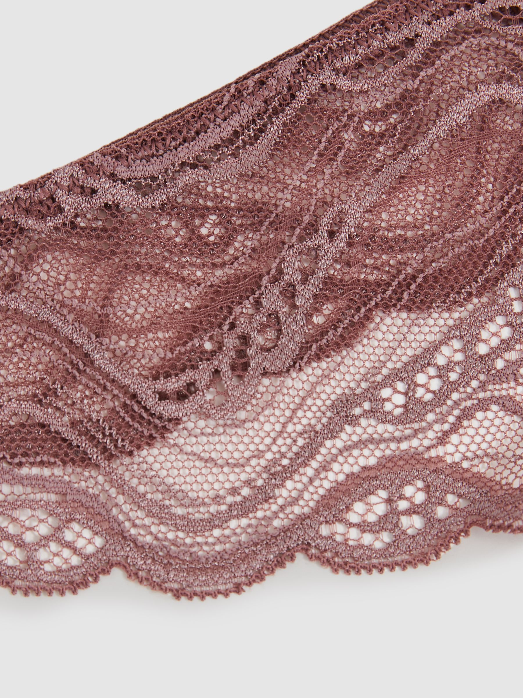 Lace Thongs in Dusty Pink