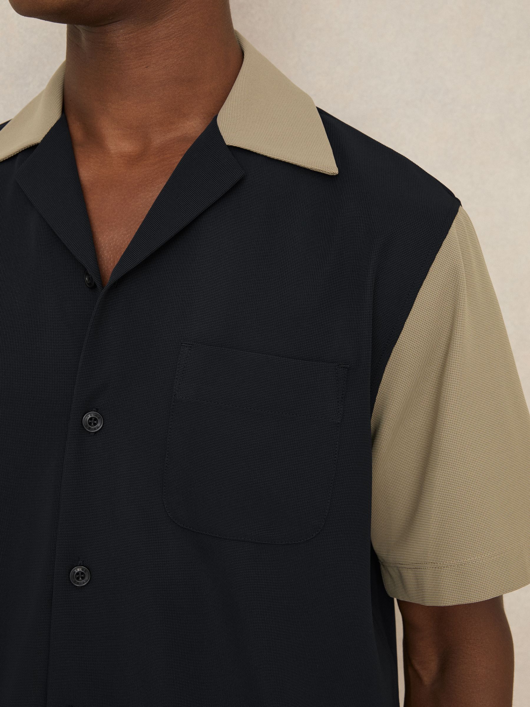 Colour-Block Cuban-Collar Shirt in Navy/Brown