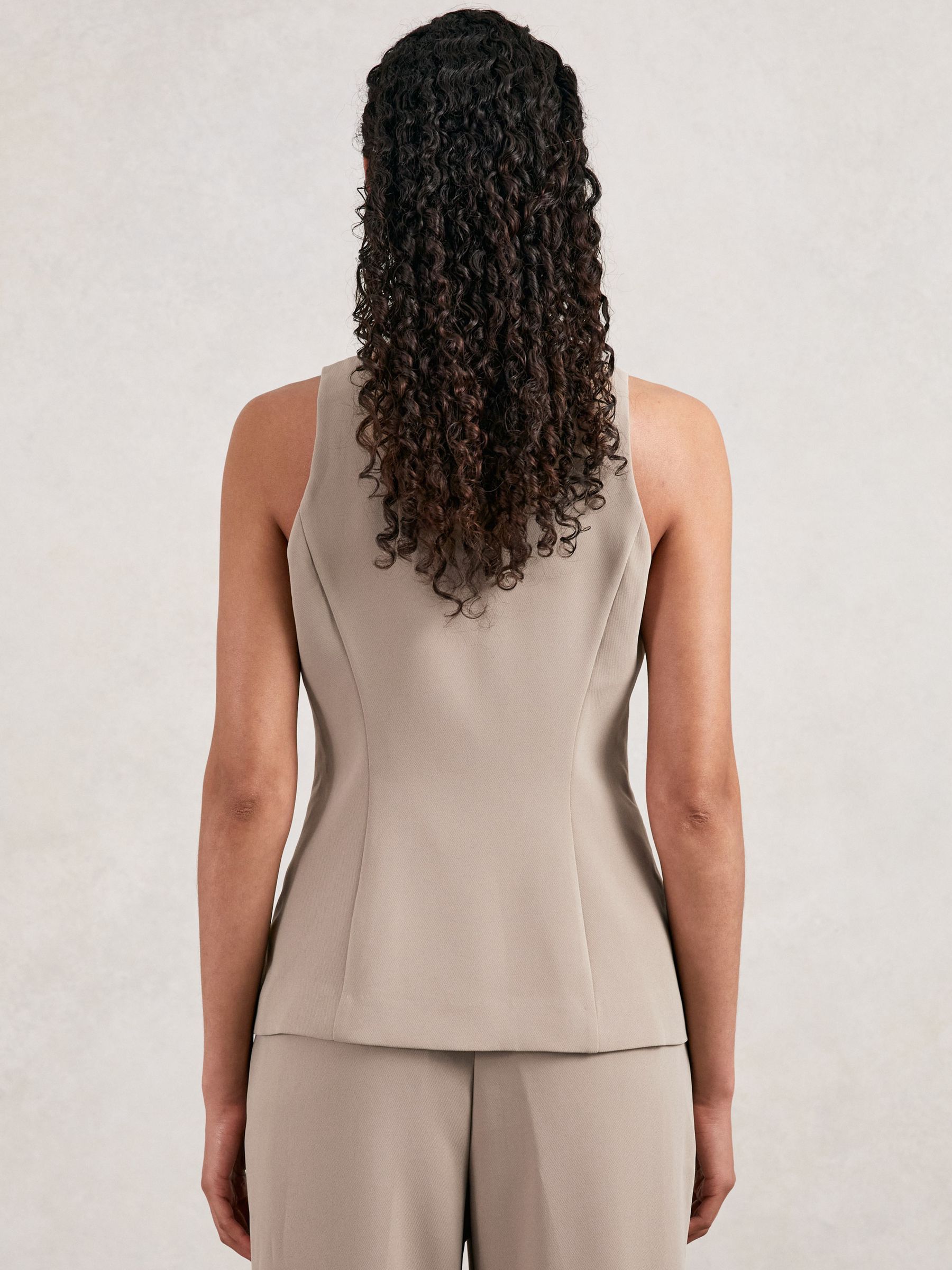 Good American Tailored Vest in Beige