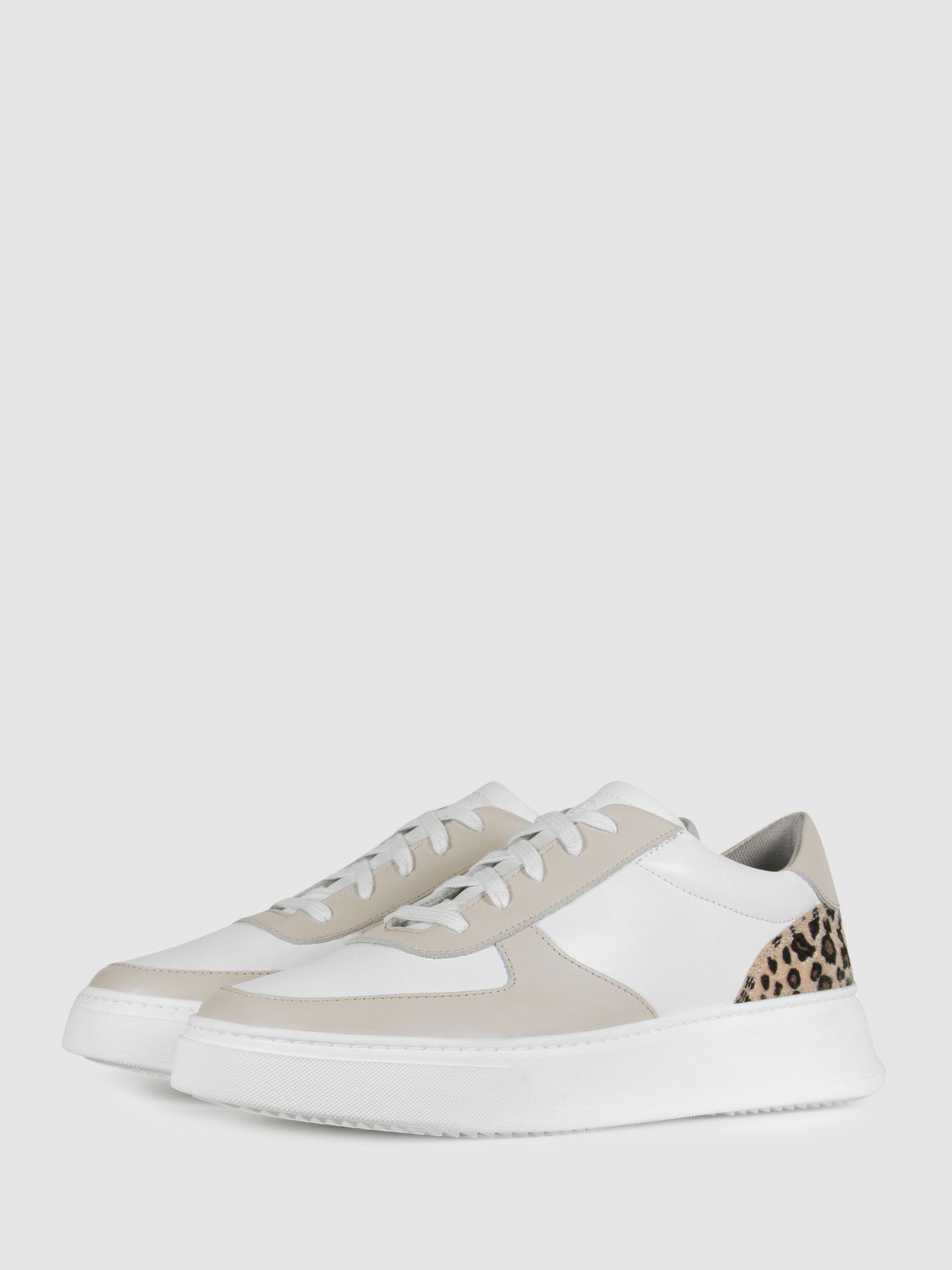 Unseen Footwear Leather Marais Trainers in Sand/White