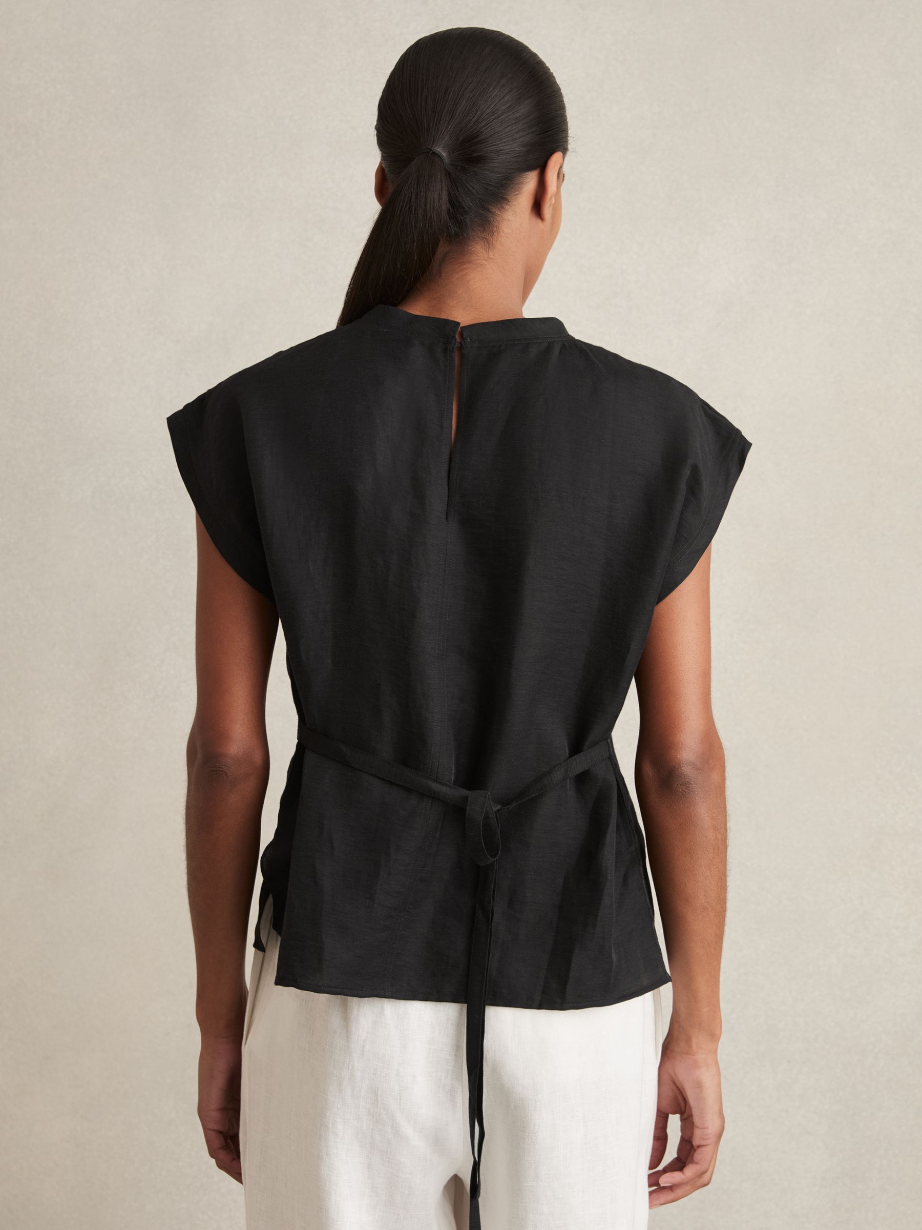 Linen-Blend Cap-Sleeve T-Shirt in Black