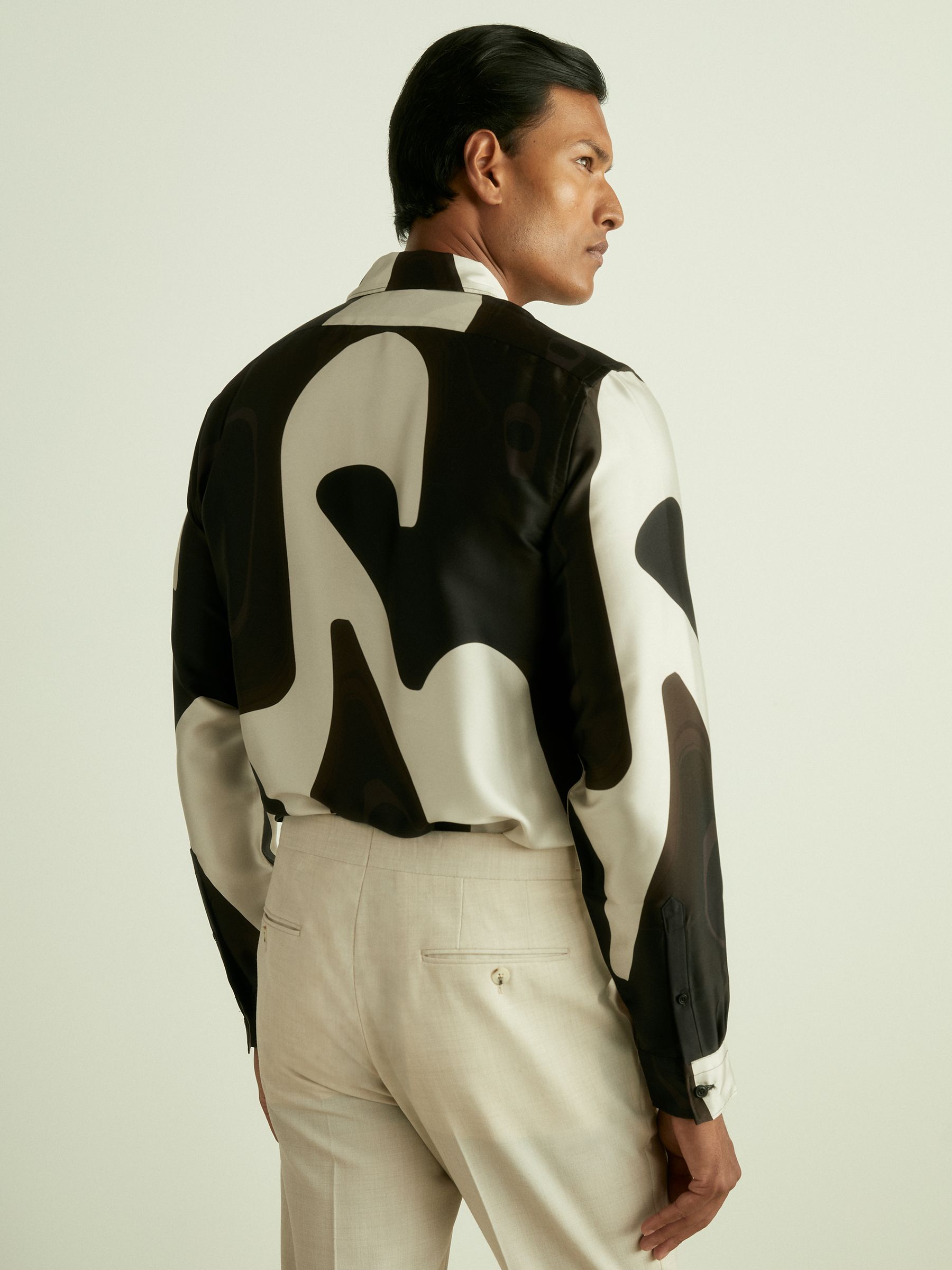 Abstract-Print Poplin Shirt in Chocolate Brown