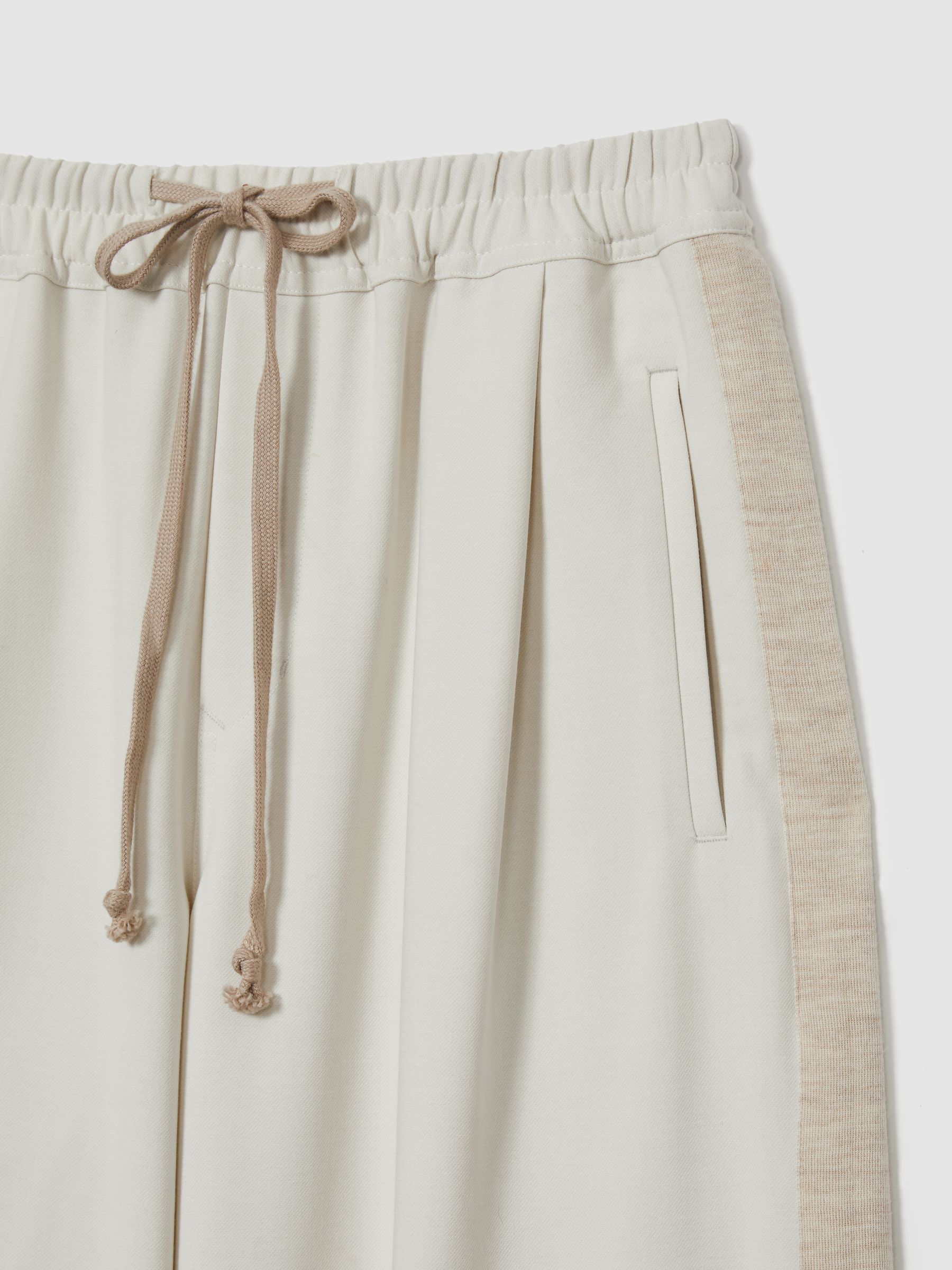 Reiss | Les 100 Ciels Twill Trousers with Wool in Cream