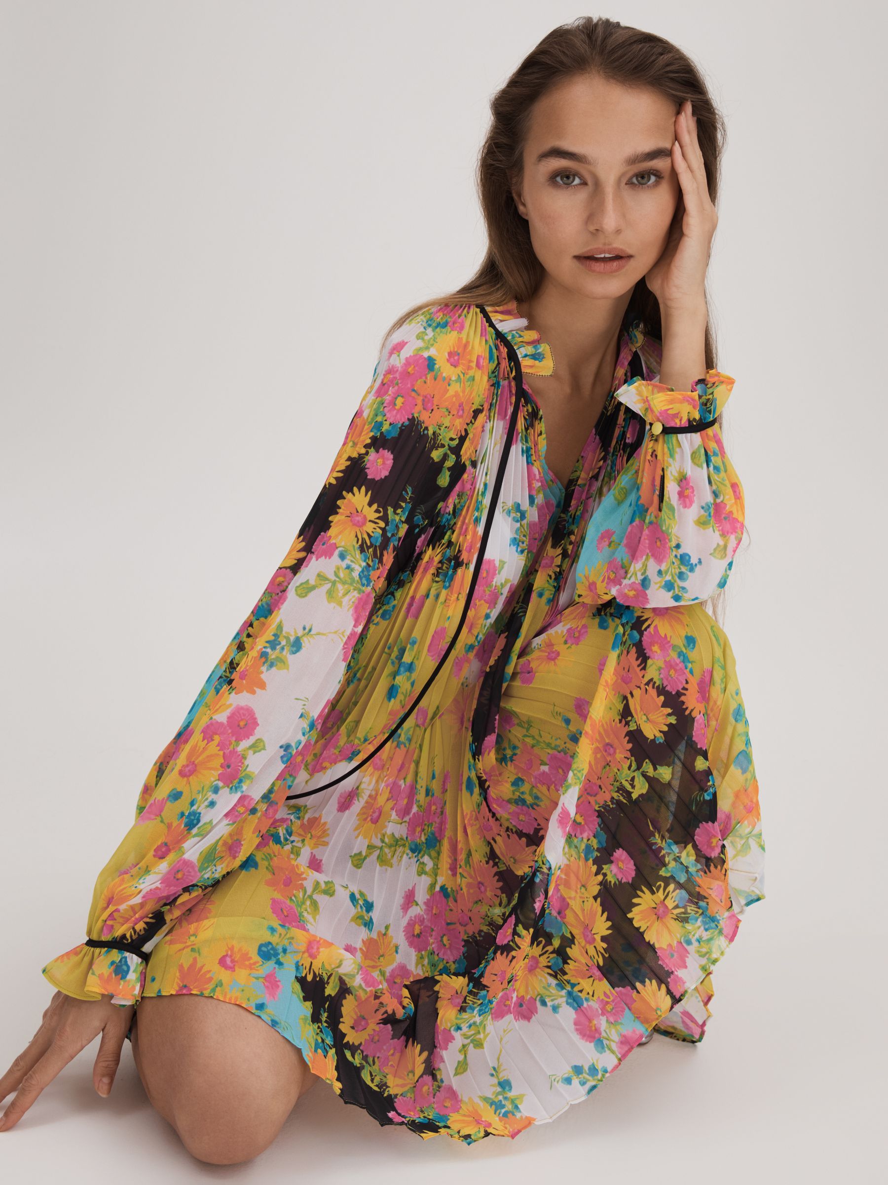 Florere Pleated Tie Neck Mini Dress in Multi