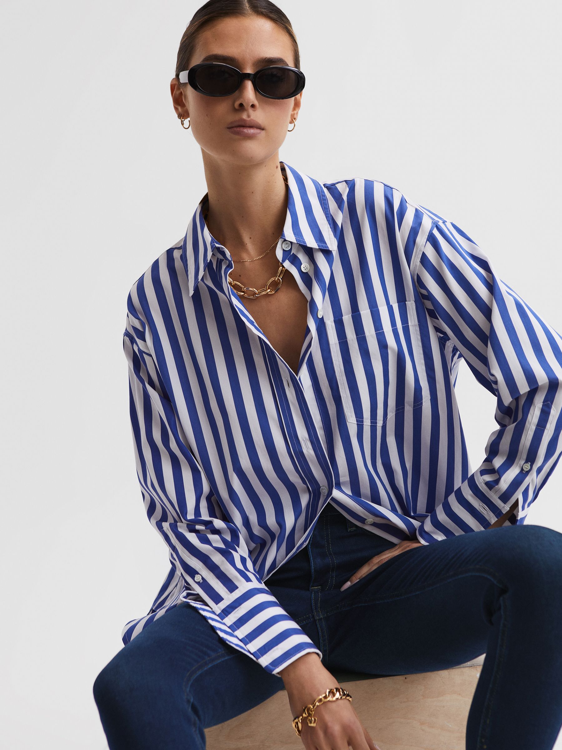 Mid Rise Skinny Jeans in Indigo