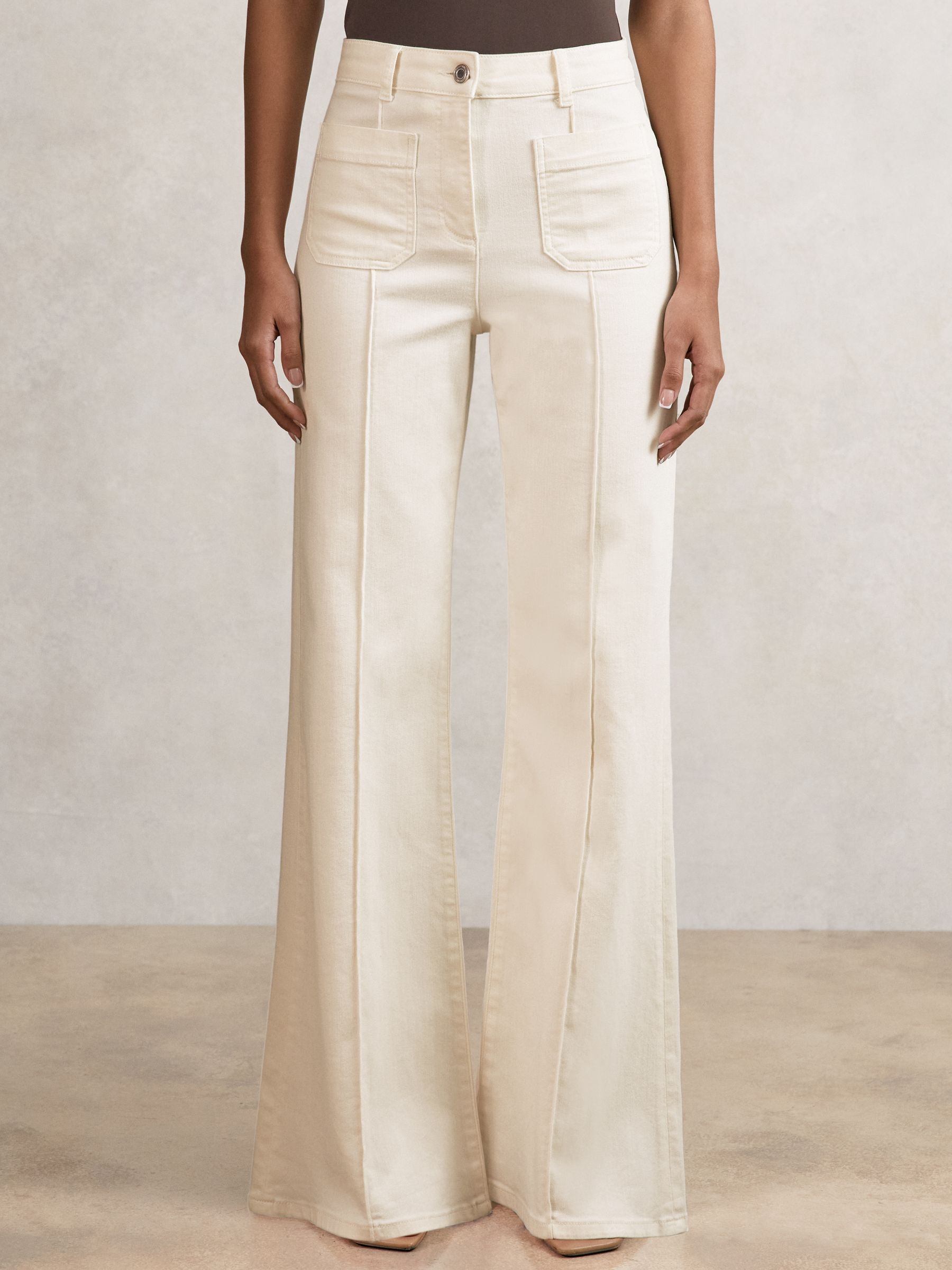 Patch-Pocket Flared Jeans in Ecru