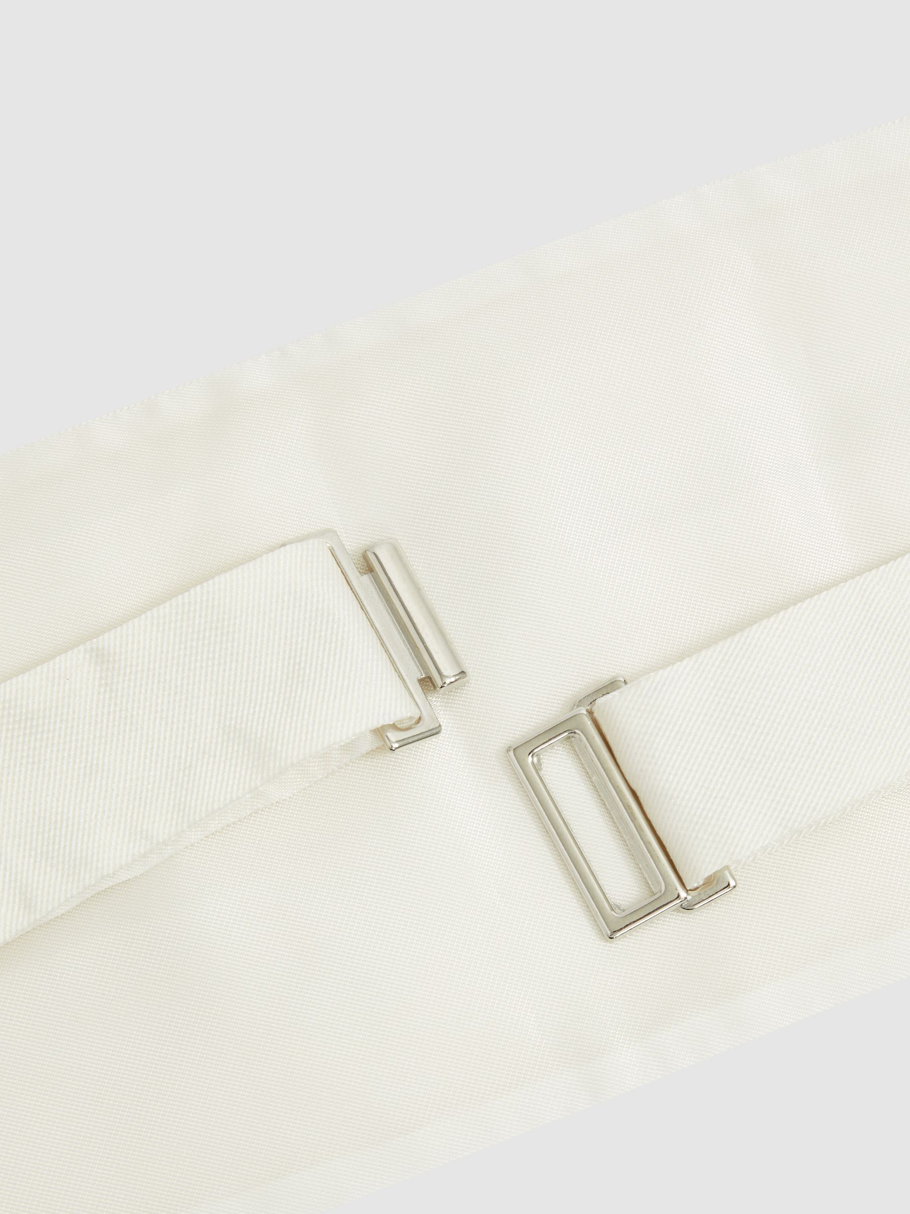 Silk Cummerbund in Ivory