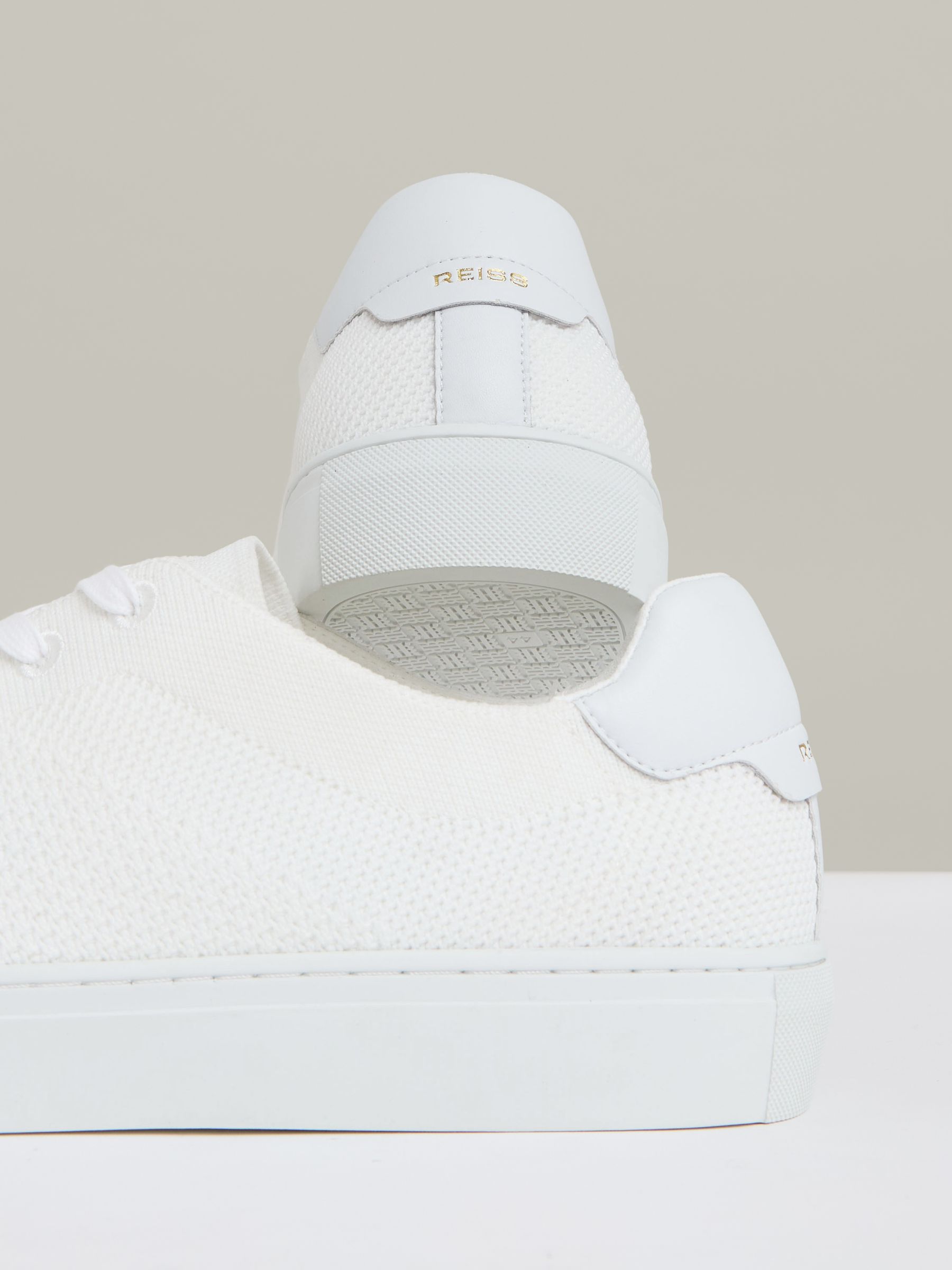 Knitted Low-Top Trainers in White
