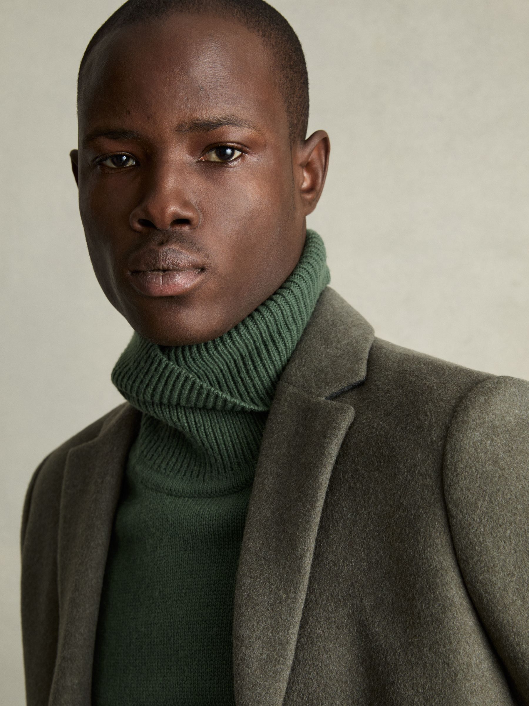 Wool-Blend Ridge-Seam Roll-Neck Jumper in Green Smoke