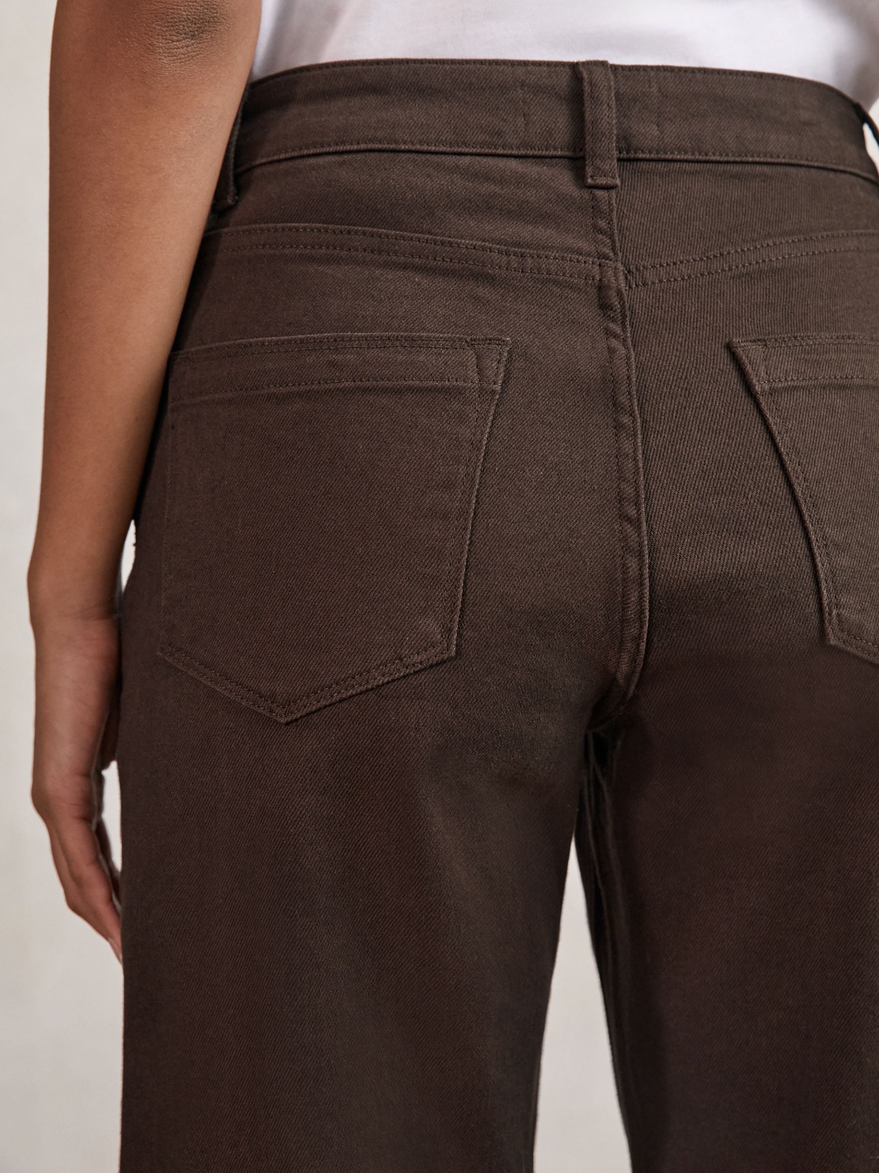 Mid-Rise Straight-Leg Jeans in Chocolate