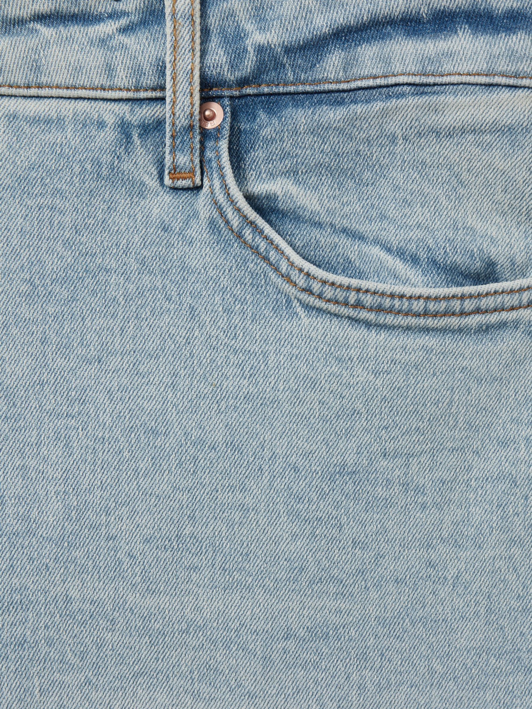 Petite Wide Leg Jeans in Light Blue