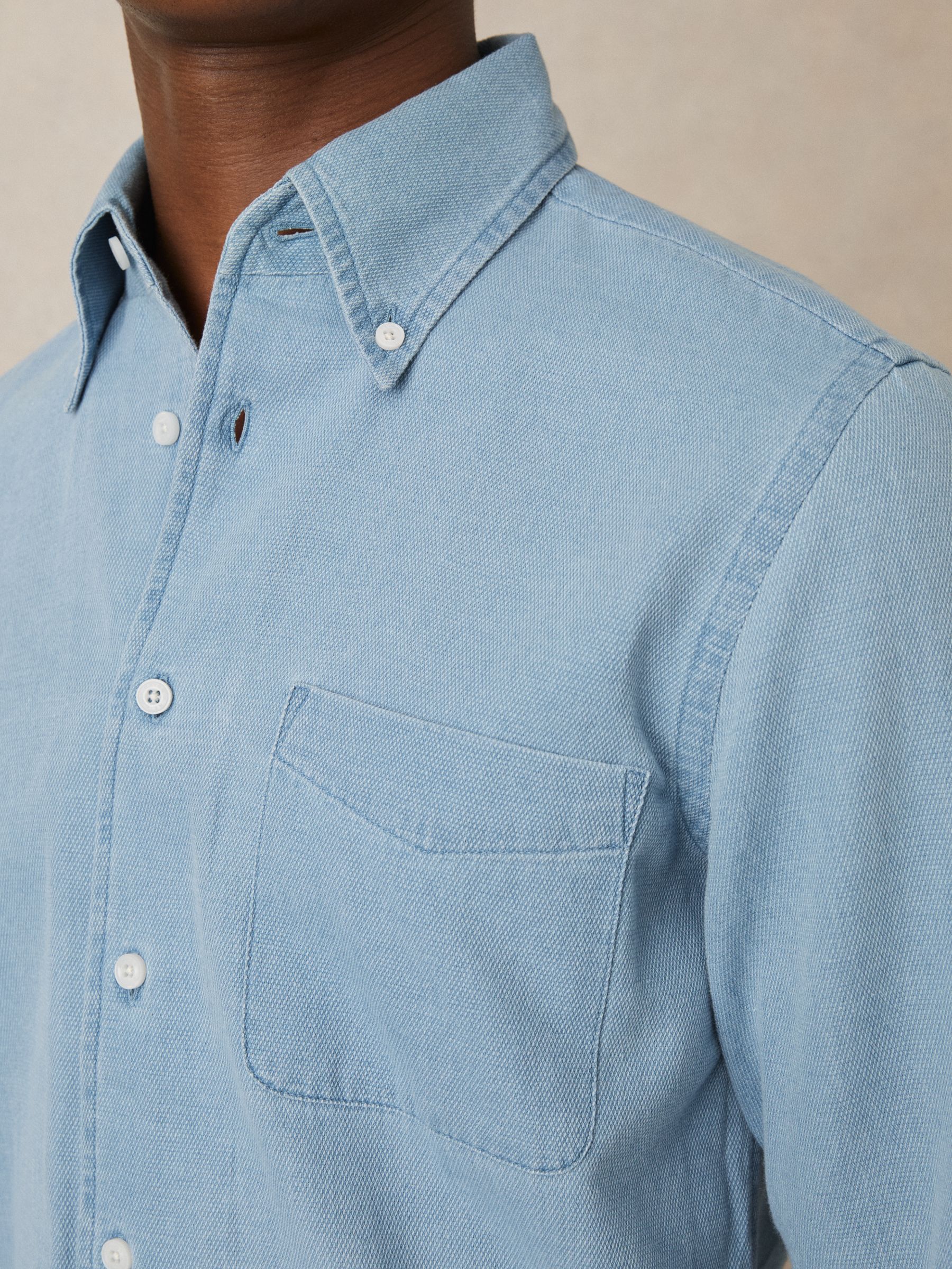 Cotton-Piqué Button-Down Chambray Shirt in Washed Blue