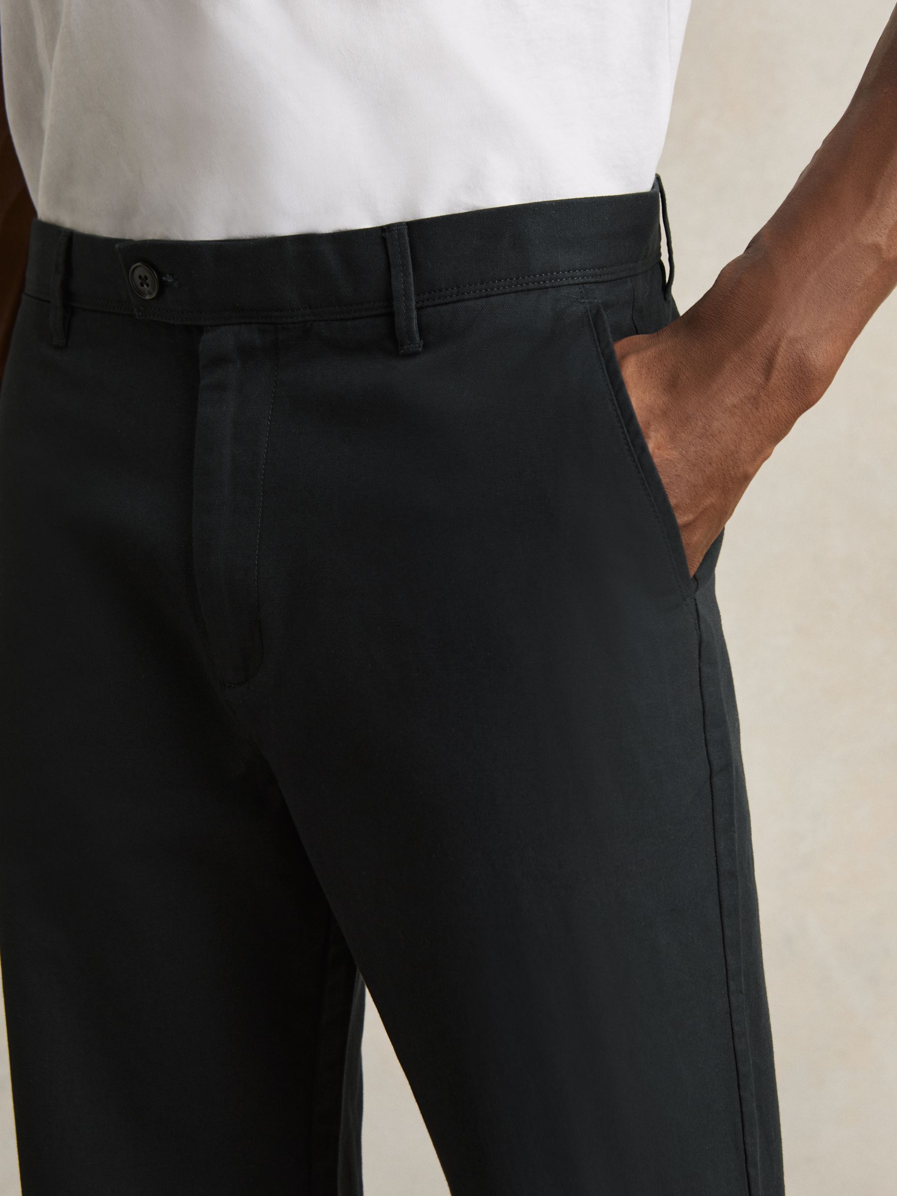 Cotton-Linen Relaxed-Fit Trousers in Navy